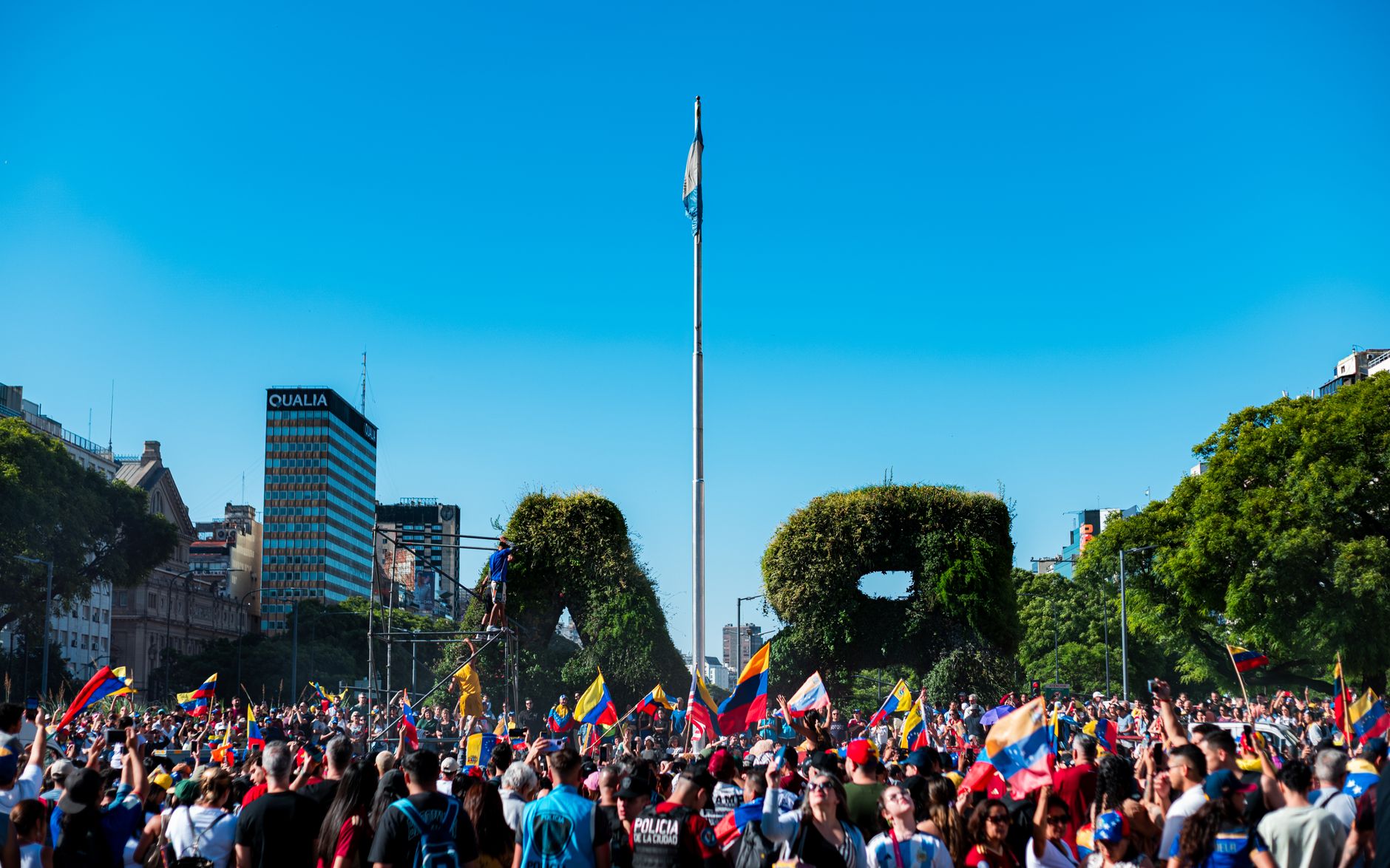 Oil Deal with US Faces Opposition from Venezuelan Politics
