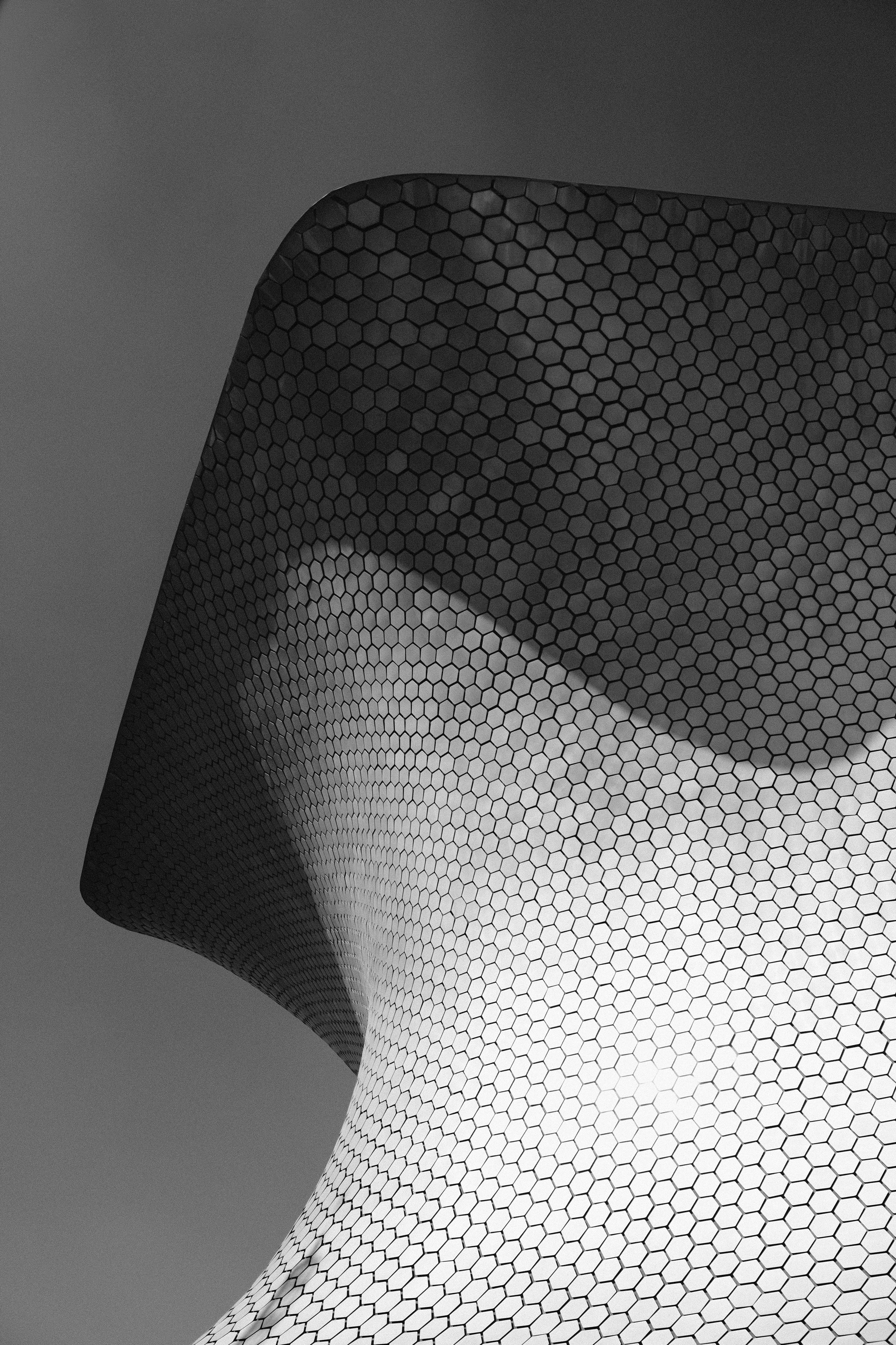 Miễn phí Ảnh đen trắng cận cảnh mặt tiền một tòa nhà hiện đại có họa tiết hình lục giác ở Thành phố Mexico. Ảnh lưu trữ