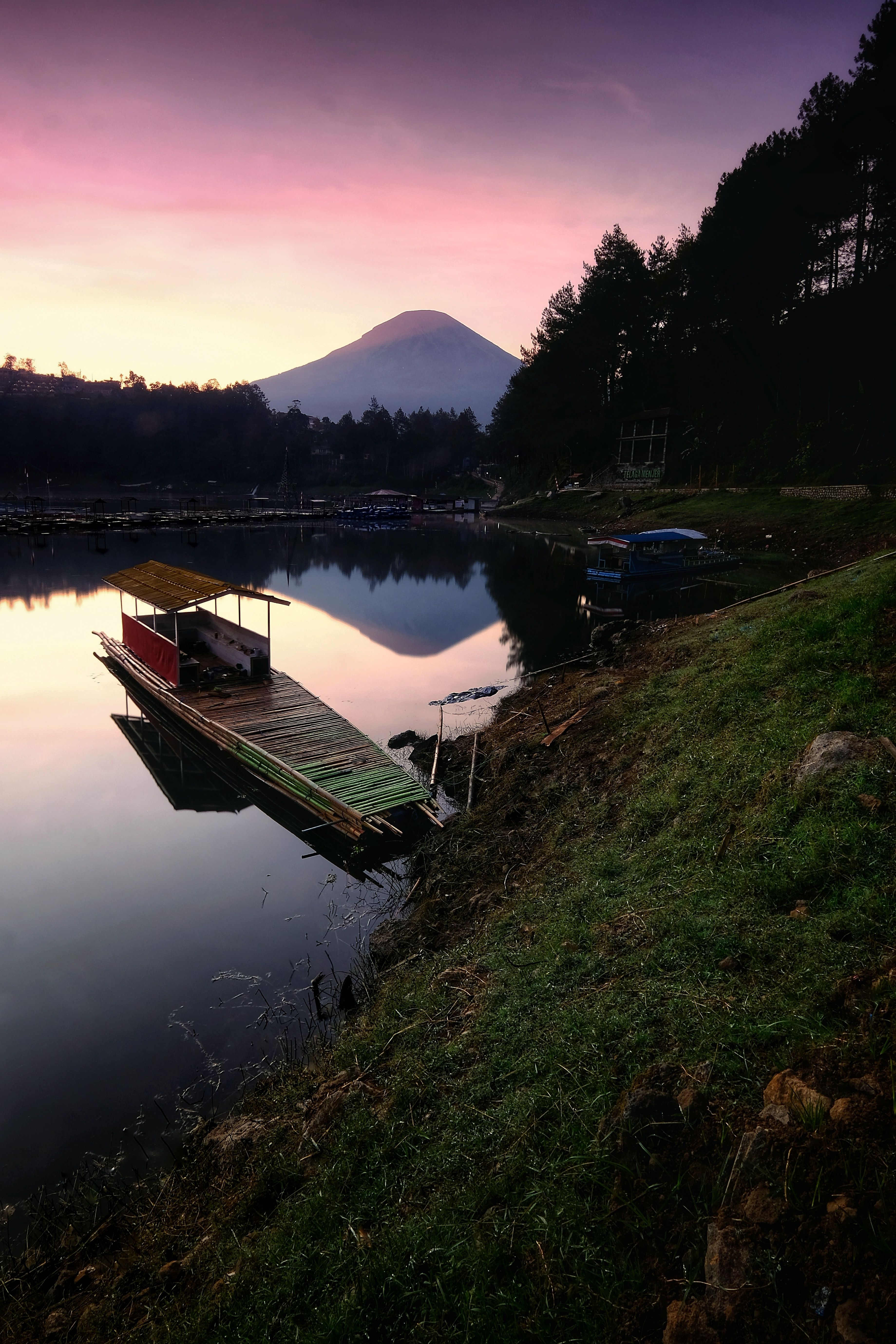 Serene Lake Scene with Mountain at Dawn