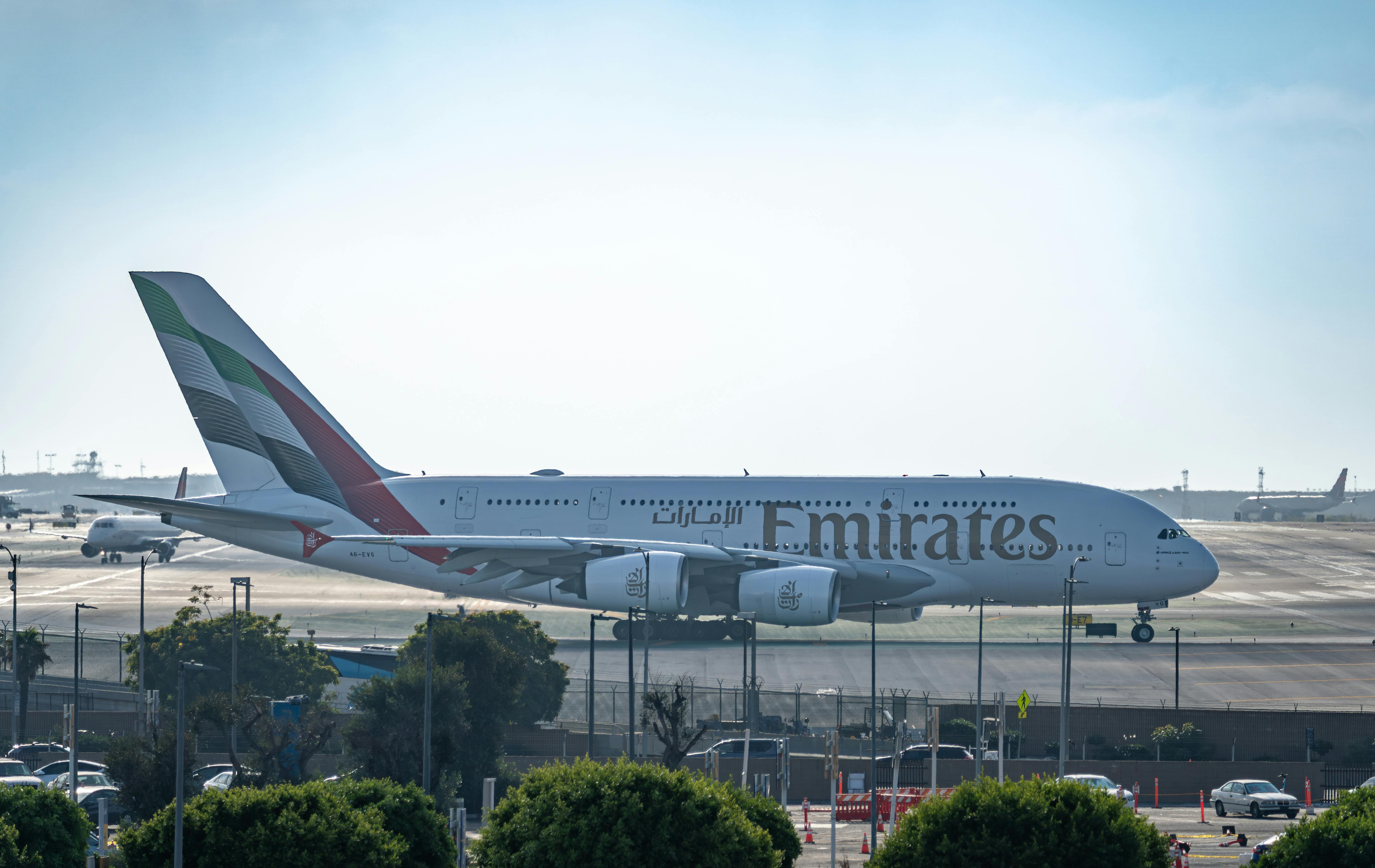 Arriving in Las Vegas: Harry Reid Airport to the Strip (Your Transfer Options)