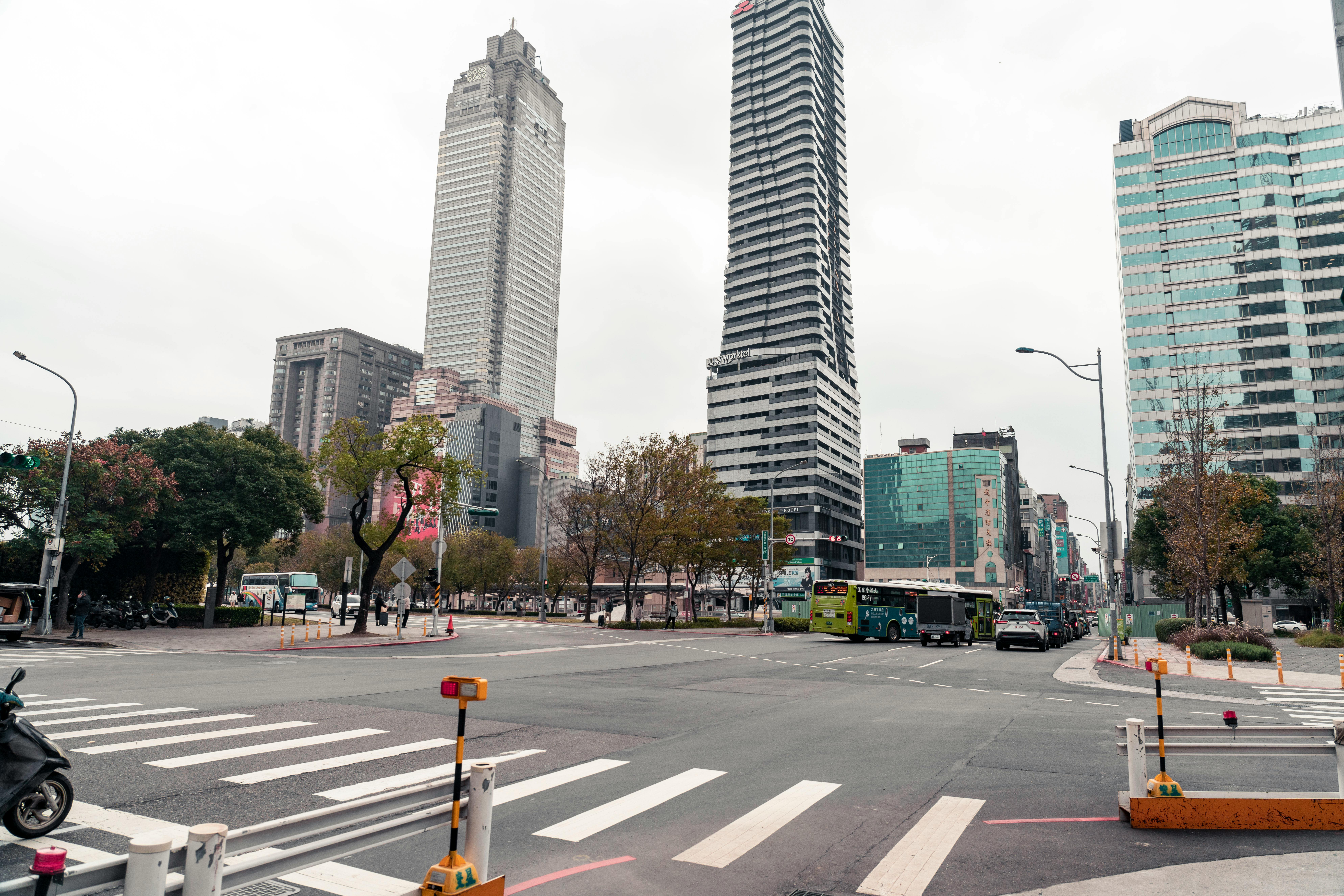 JPMorgan Closed Trump Accounts January 6 2026: Analysis