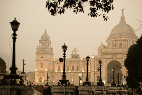 Free Captivating view of Kolkata's Victoria Memorial with moody evening ambiance. Stock Photo
