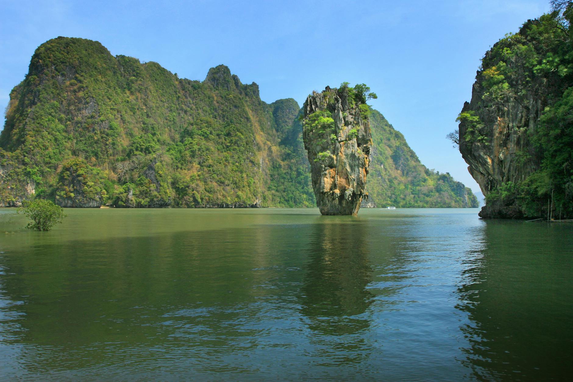 Popular sights in Krabi Landmarks in Krabi