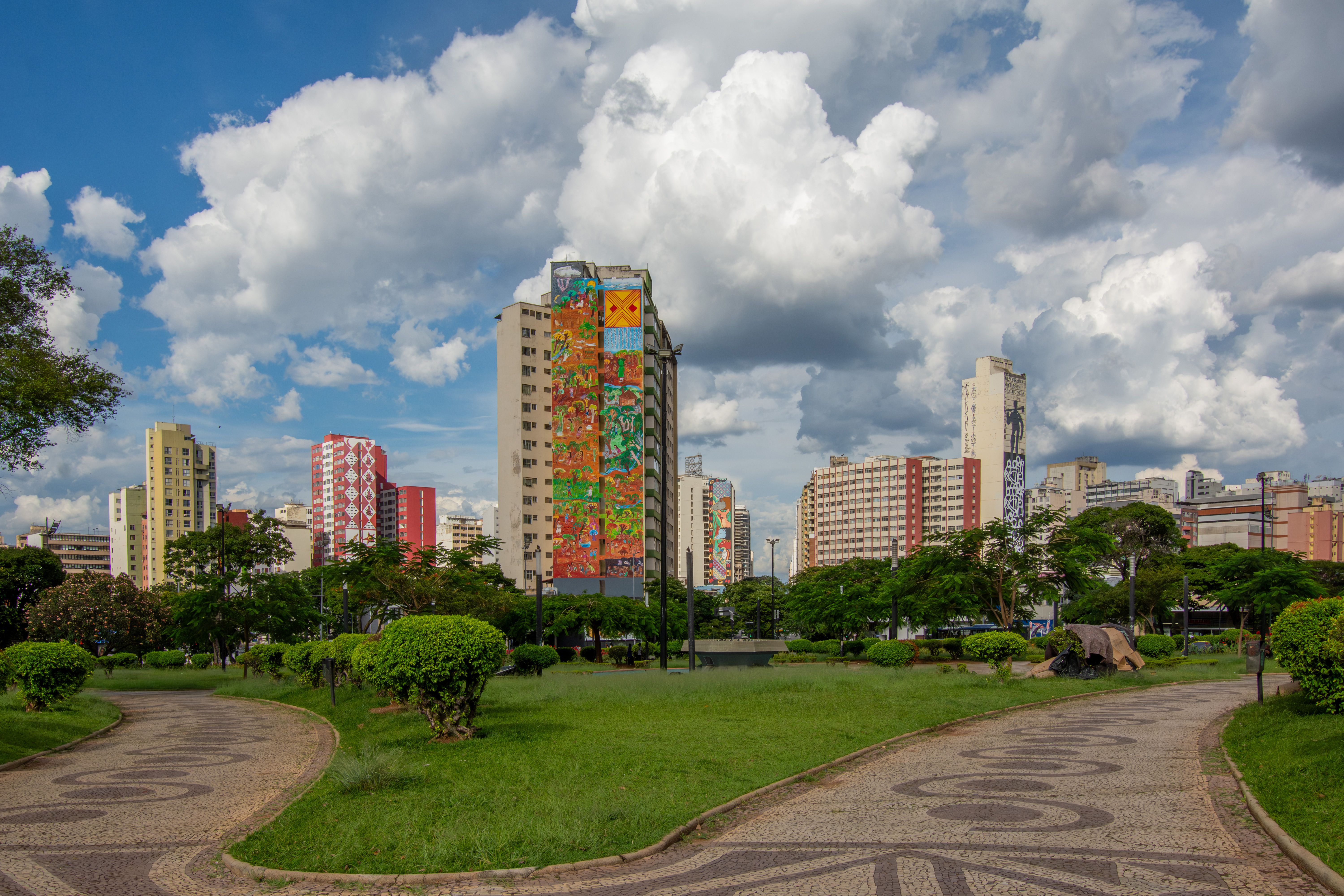 Agosto sem feriados nacionais: O impacto real na produtividade e no fluxo de caixa