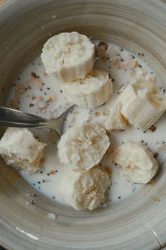 Banana Nut Banana Nut Sweetened Whole Grain Oat Cereal