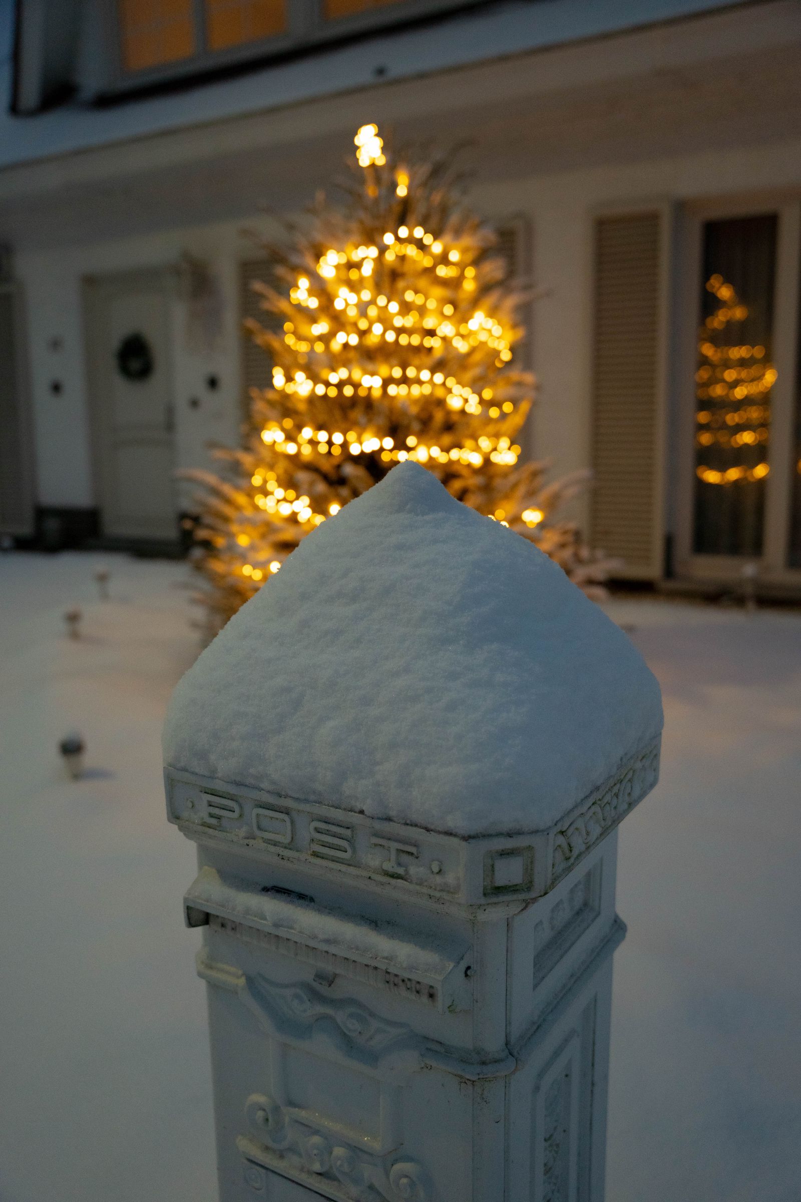 Year-End Real Estate Newsletter Outline: 8 Sections for December