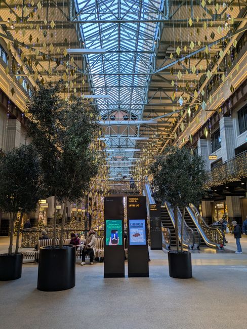 INTU Doubles Down on AI: Can Intelligence Drive the Next Growth Wave? INTU Doubles Down on AI: Can Intelligence Drive the Next Growth Wave?