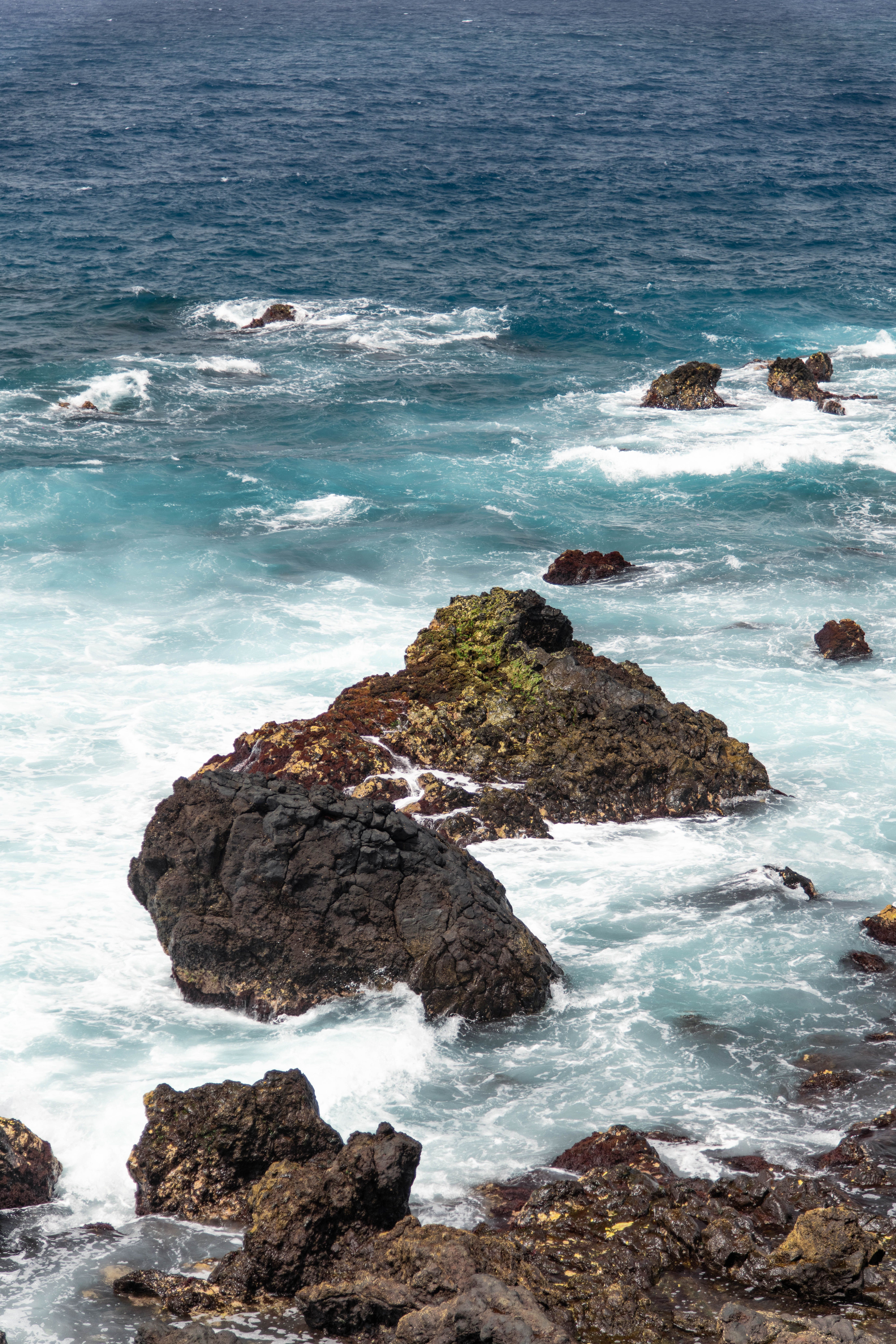 Dramatic Rocky Coastline with Crashing Waves · Free Stock Photo
