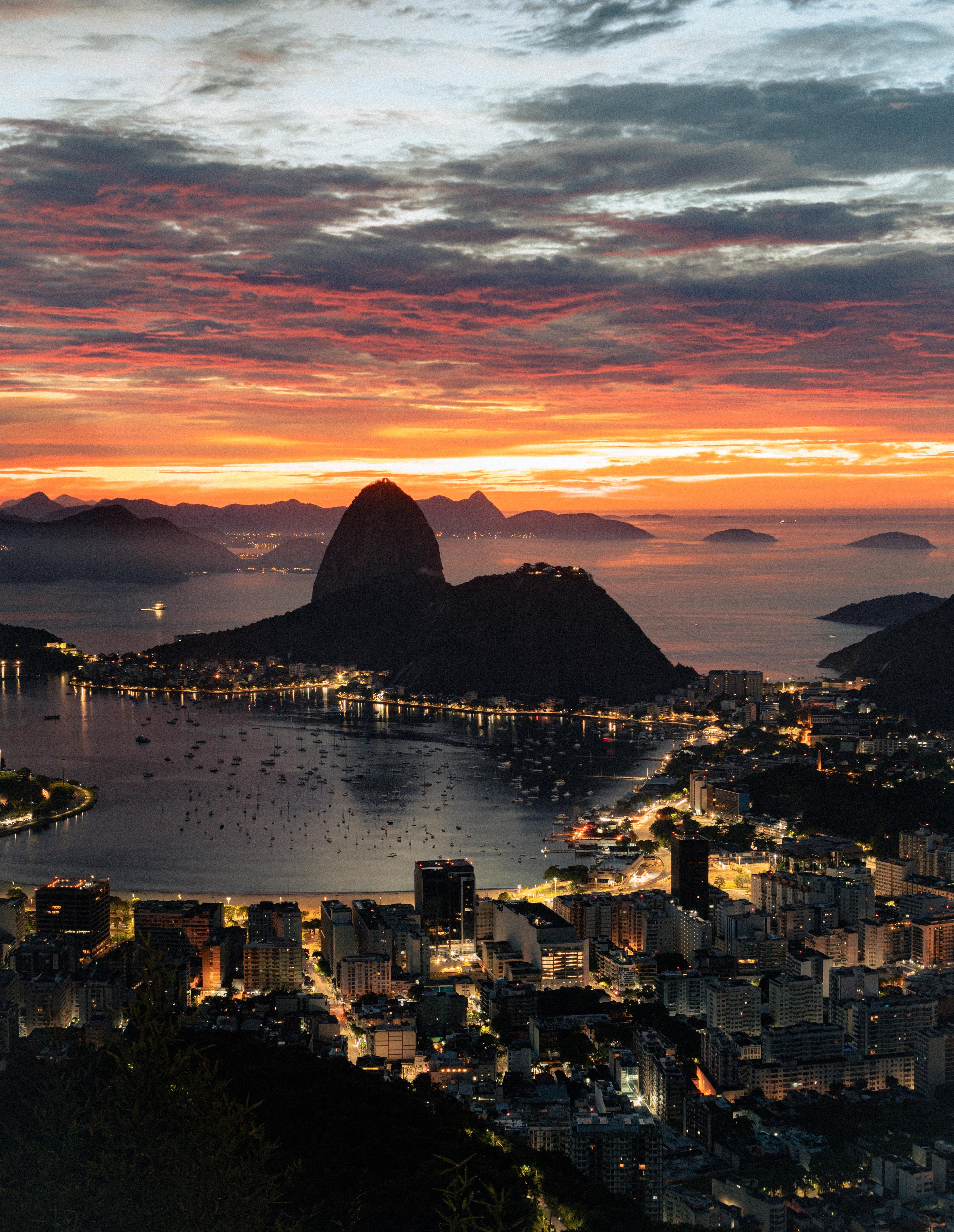 Scenic Sunset View of Rio de Janeiro's Skyline · Free Stock Photo