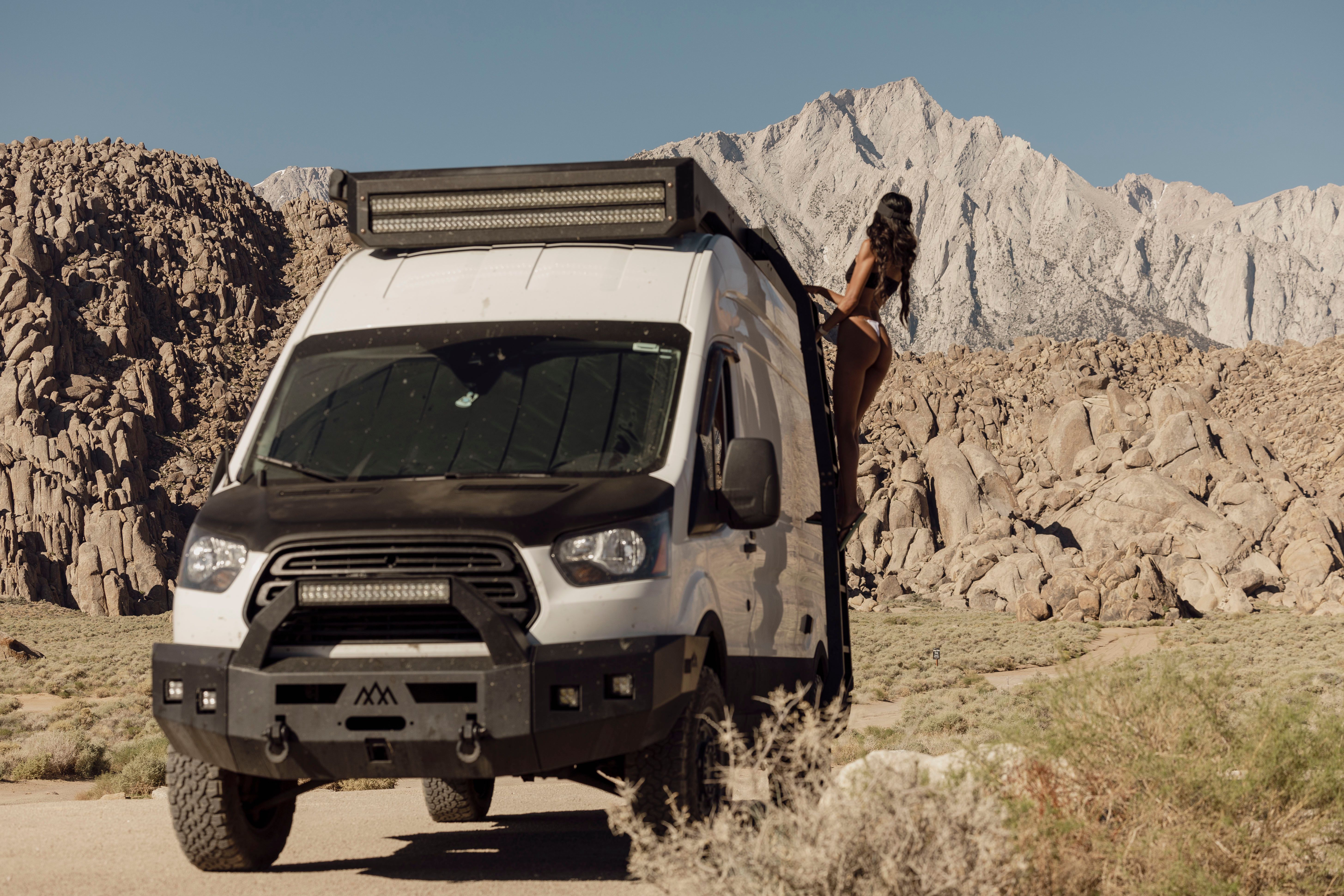 Adventure Van in Rocky Mountain Landscape · Free Stock Photo