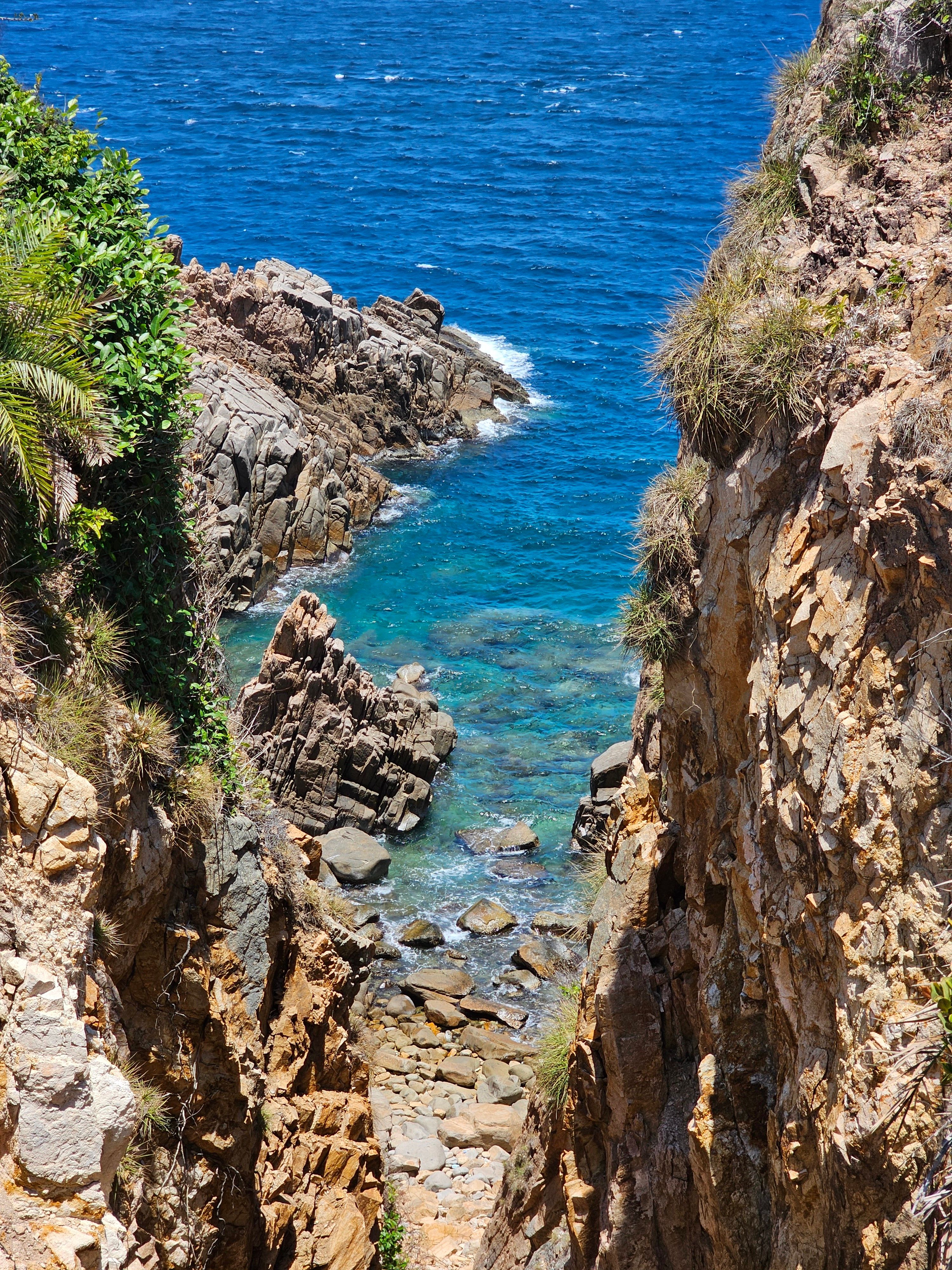 Scenic Coastal Cliff View with Blue Ocean · Free Stock Photo