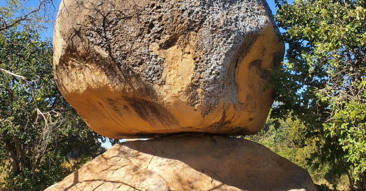 Chiremba Balancing Rocks in Zimbabwe · Free Stock Photo