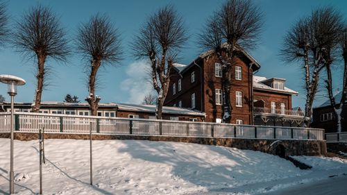 Free Charming historic brick building amidst a snowy landscape in Geesthacht, Schleswig-Holstein. Stock Photo