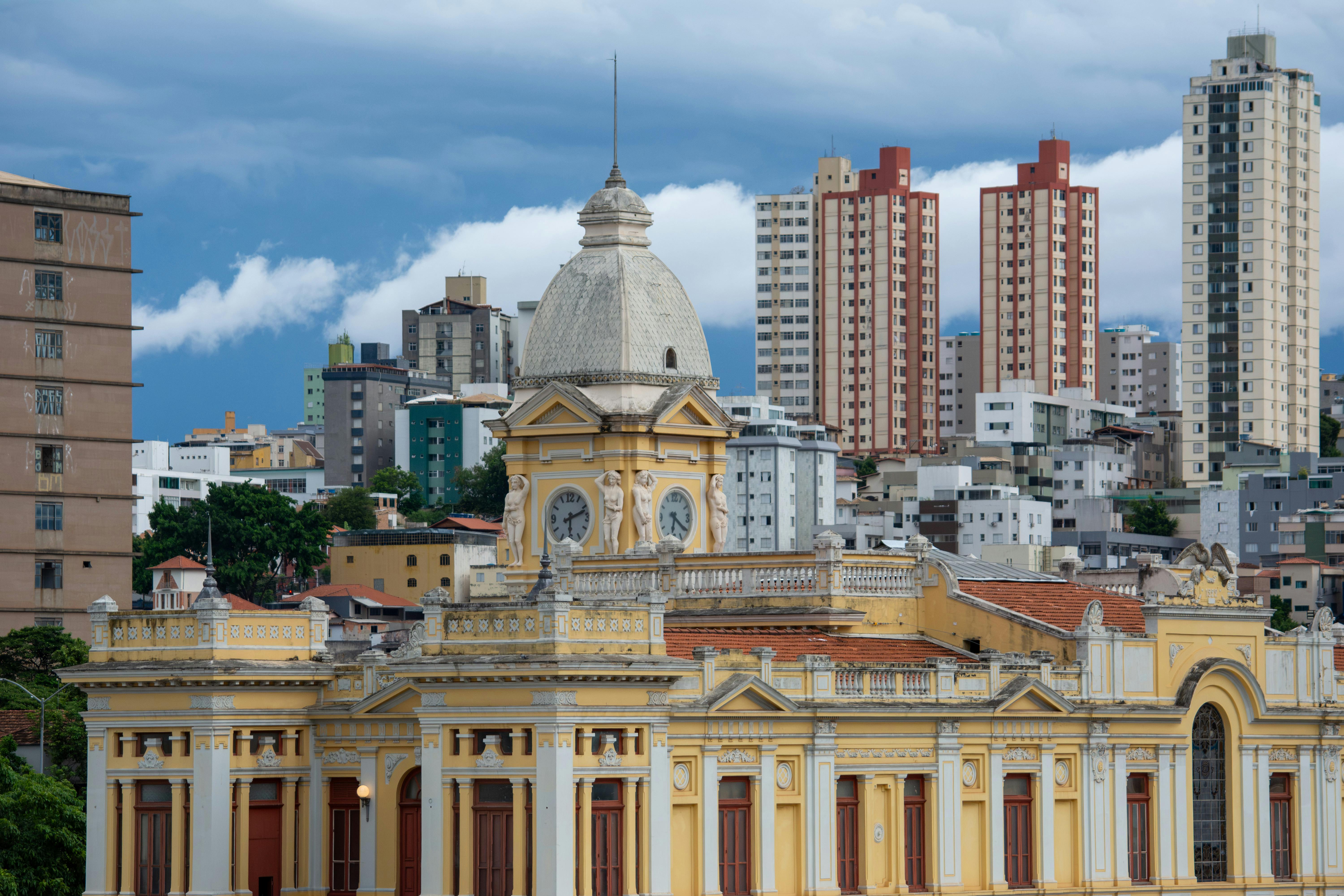 Brazil central bank trims interest rates again, eyeing Iran conflict — Photo by Jerson Martins on Pexels