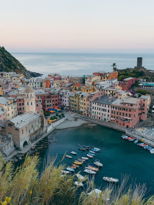 Fotobanka s bezplatnými fotkami na tému budovy, Cinque Terre, člny