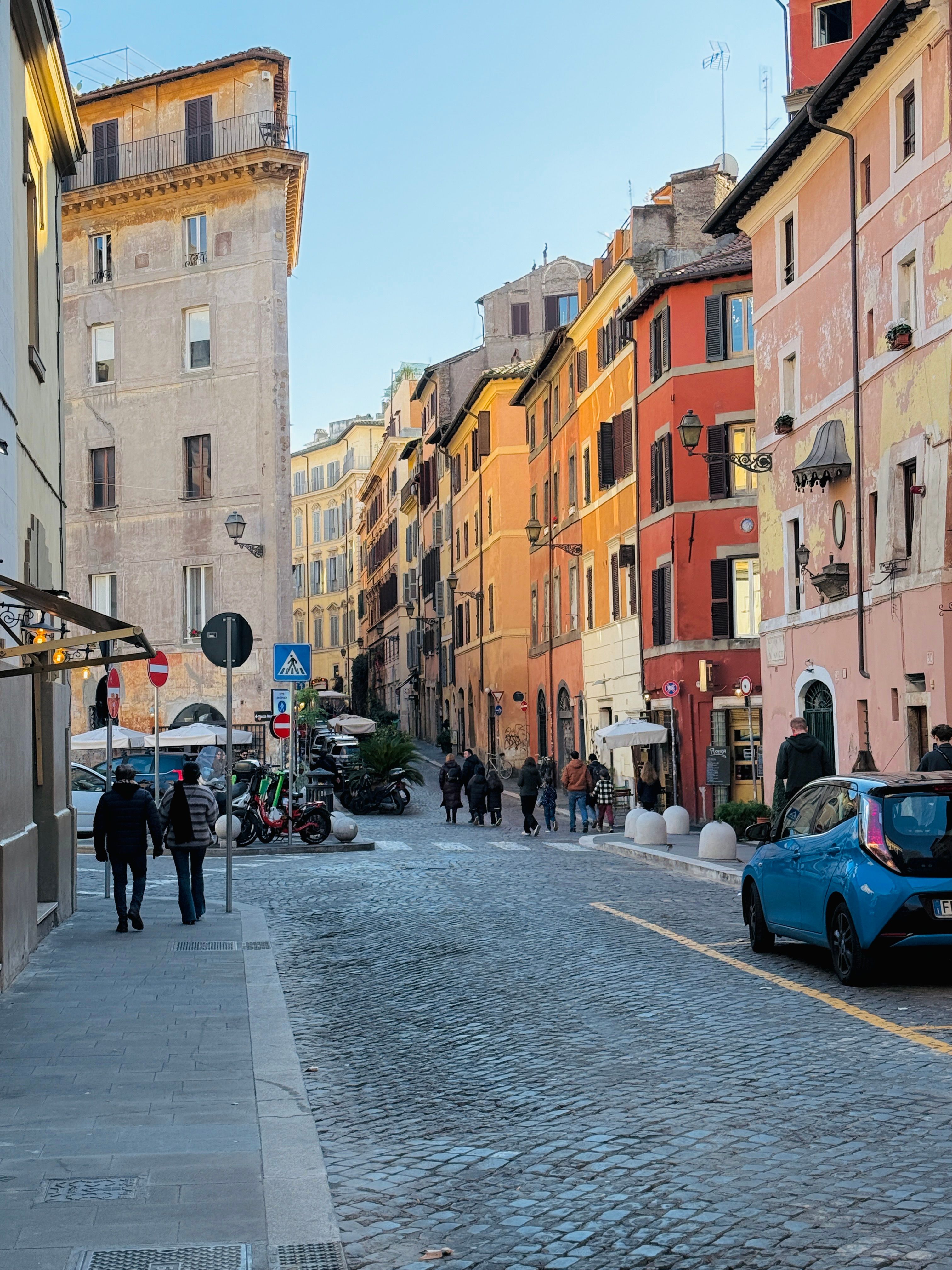 Charming Italian street in the evening light · Free Stock Photo