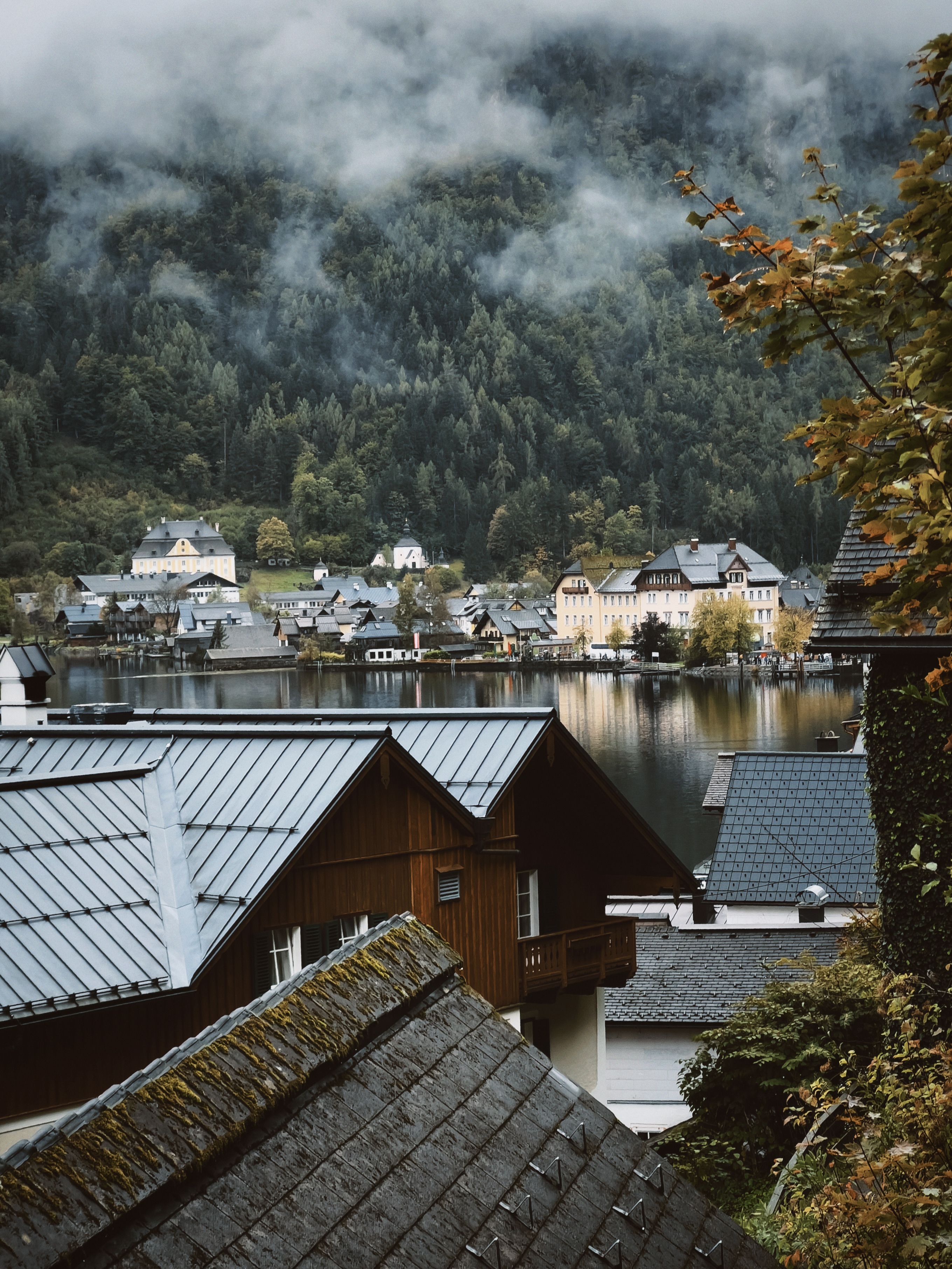 Scenic Autumn View of Hallstatt, Austria · Free Stock Photo