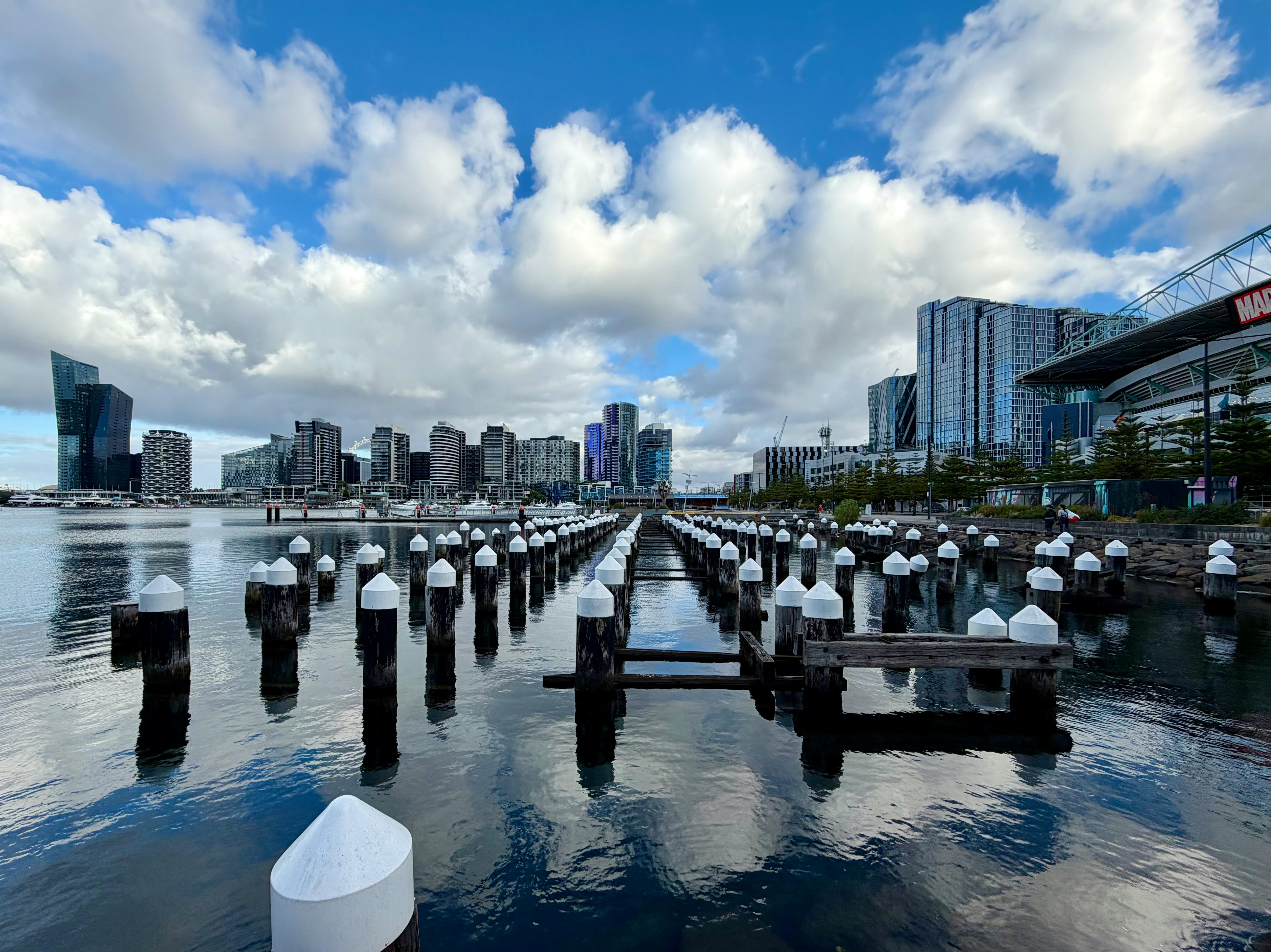 general travel group melbourne — Photo by Jools Magools on Pexels