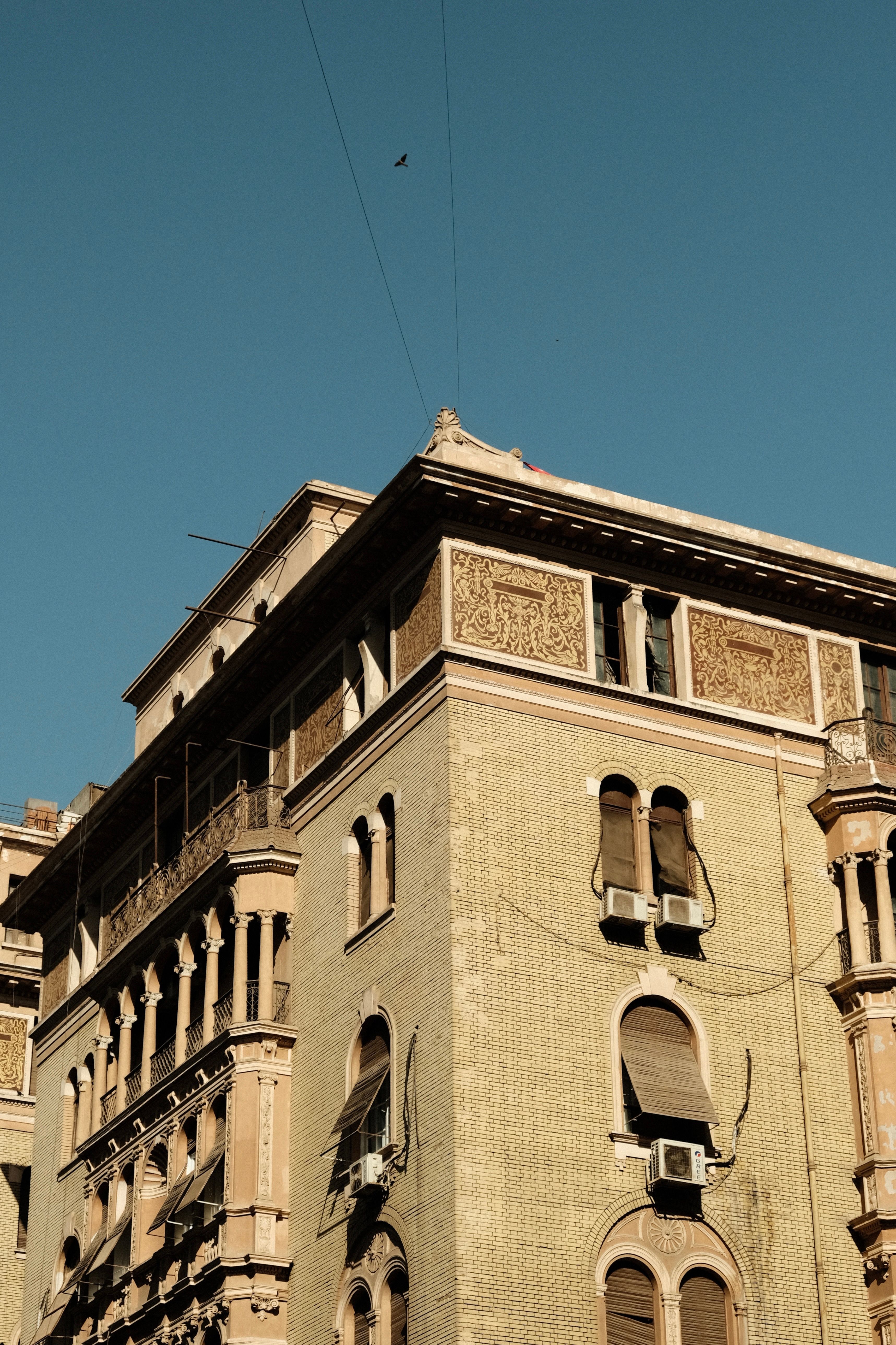 Historic Building with Ornate Architecture · Free Stock Photo