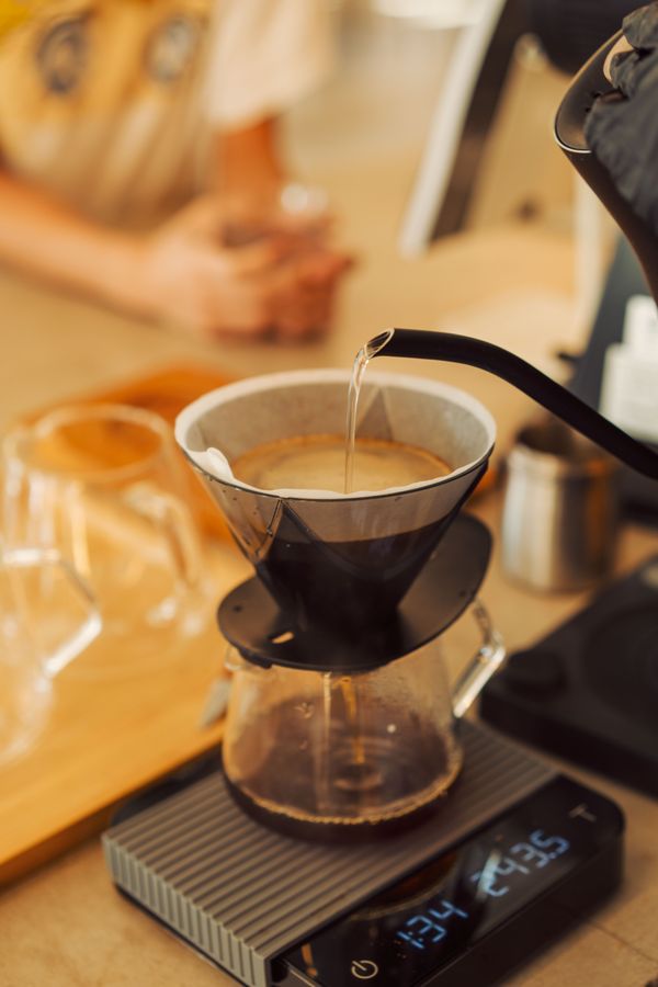 Brewing with a scale on the counter