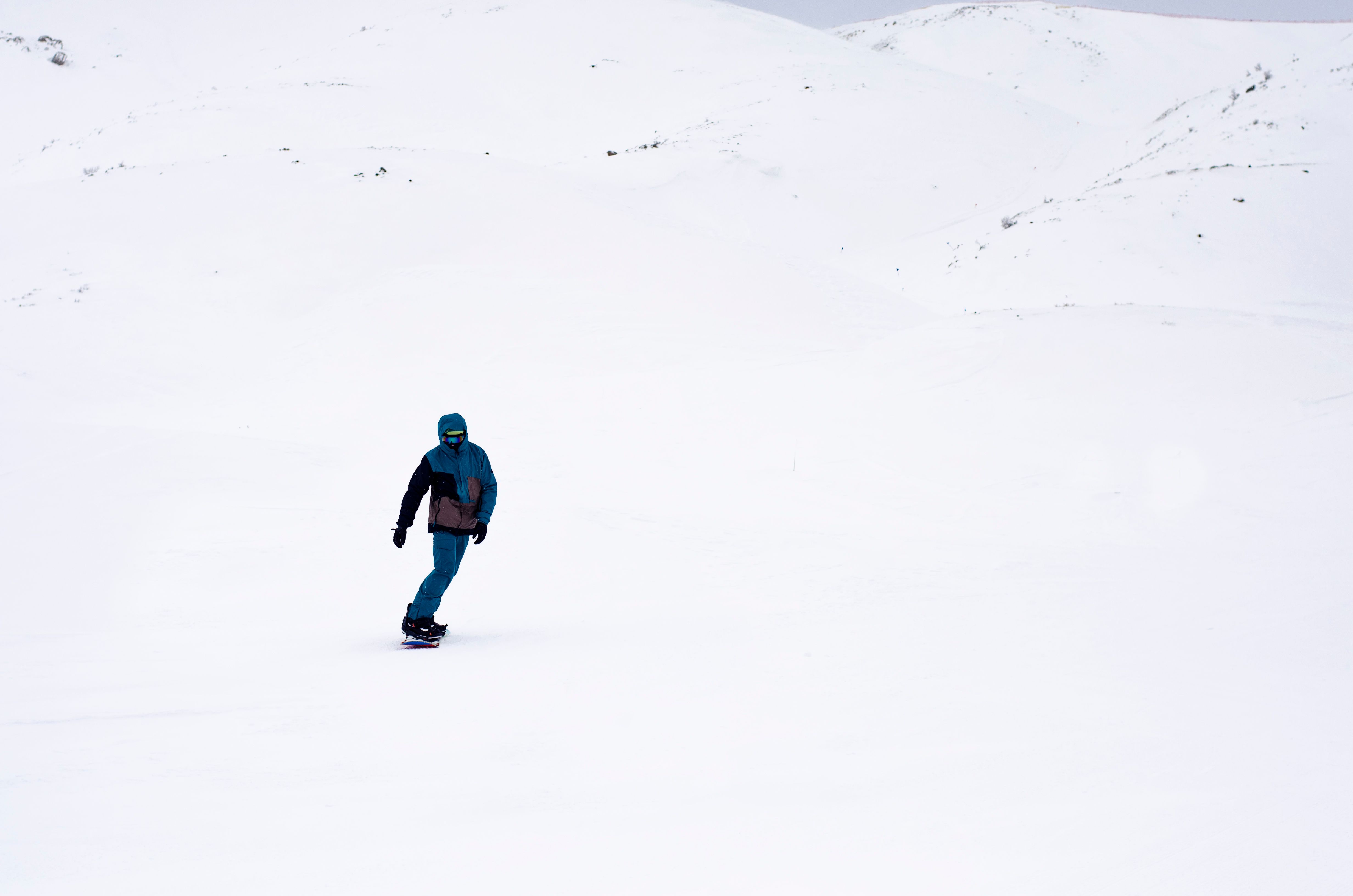 20 Top Snowboarding Resorts Around the World According to Experts