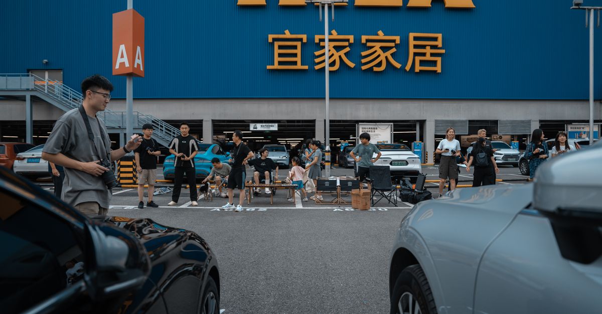 China's Passenger Car Retail Sales Decline in 2026