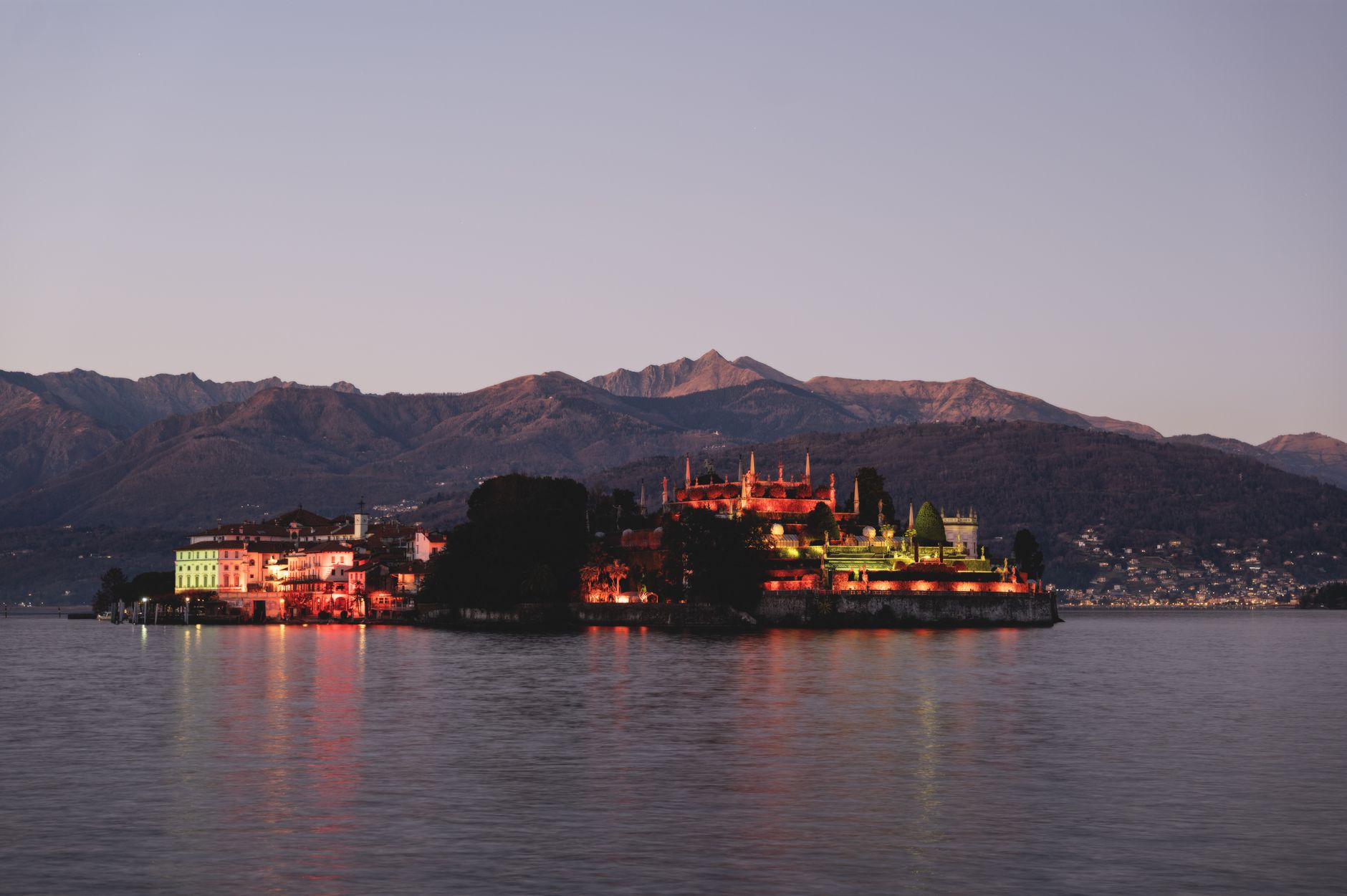 Popular sights in Isola Delba Landmarks in Isola Delba