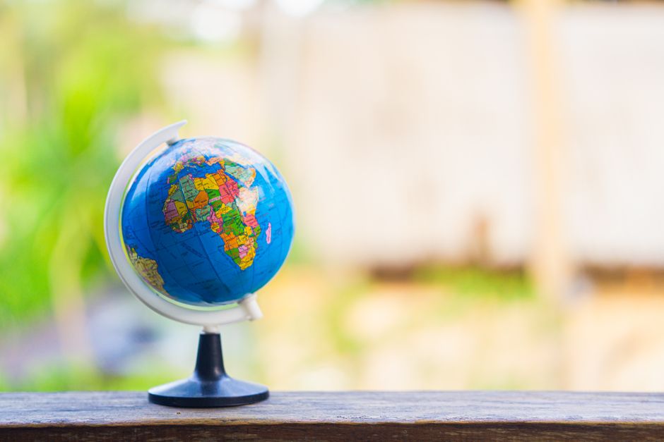full|globe