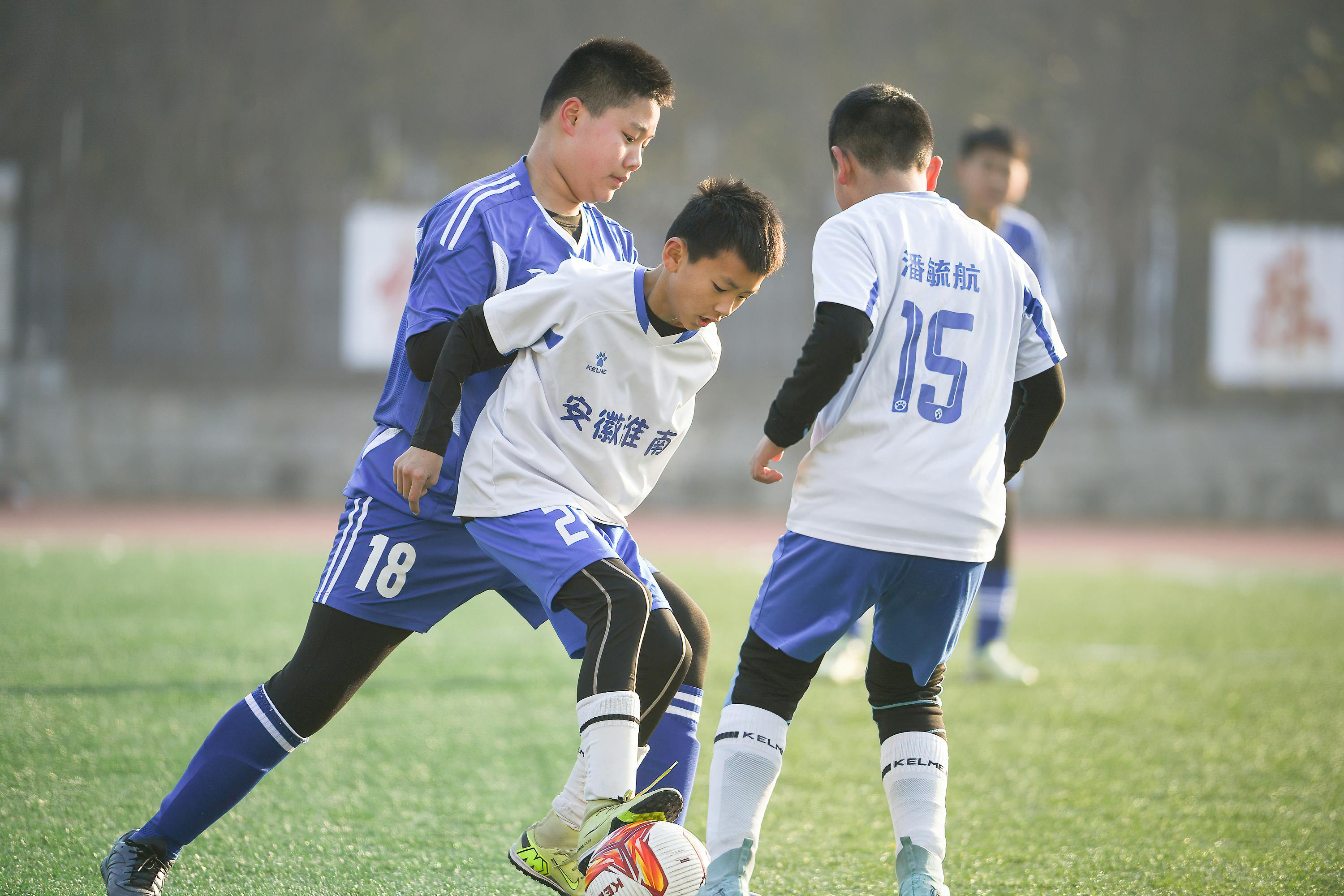 中国少年终归来！中国U17男足晋级U17世界杯｜爱游戏体育官方网站（封面配图）