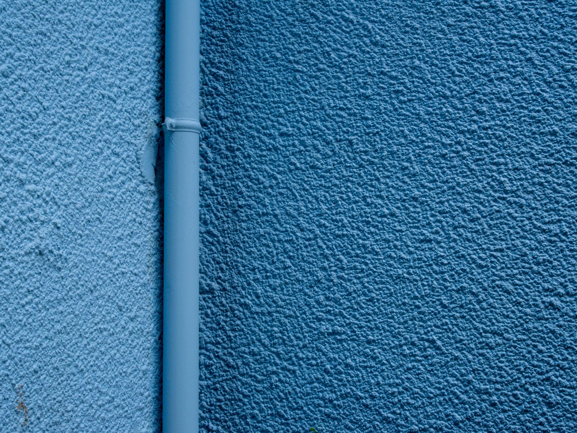 Plastering and Skimming in Oval, Lambeth — professional painter and decorator at work