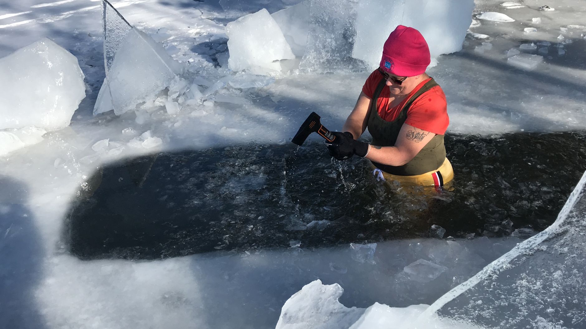 Cold exposure ice bath recovery