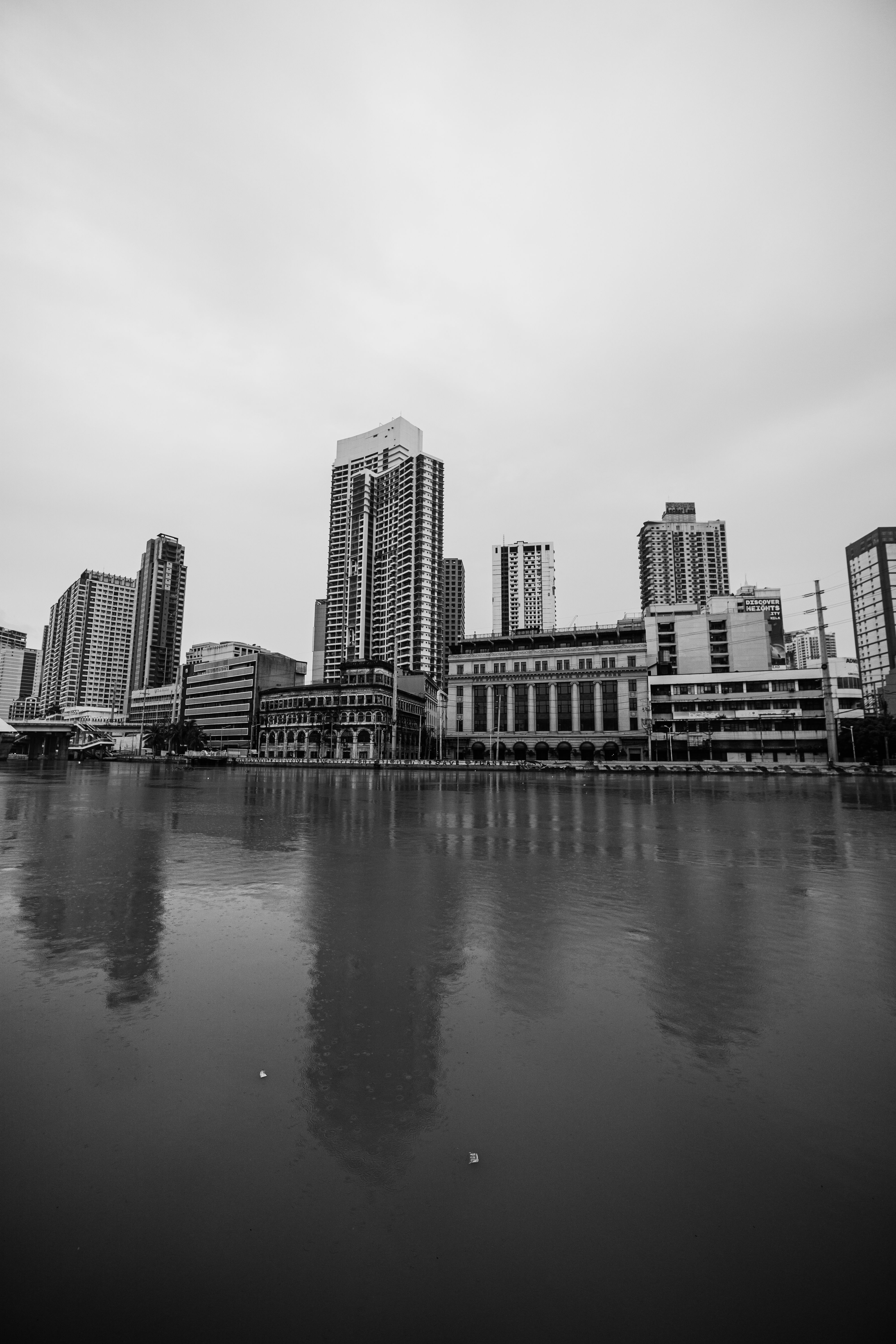 Black and White Cityscape with Reflections · Free Stock Photo