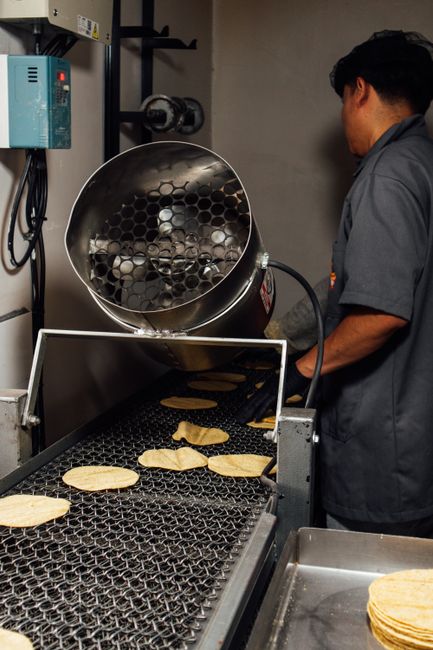 Unpacking the Features of the Modern Chef Pro 5000