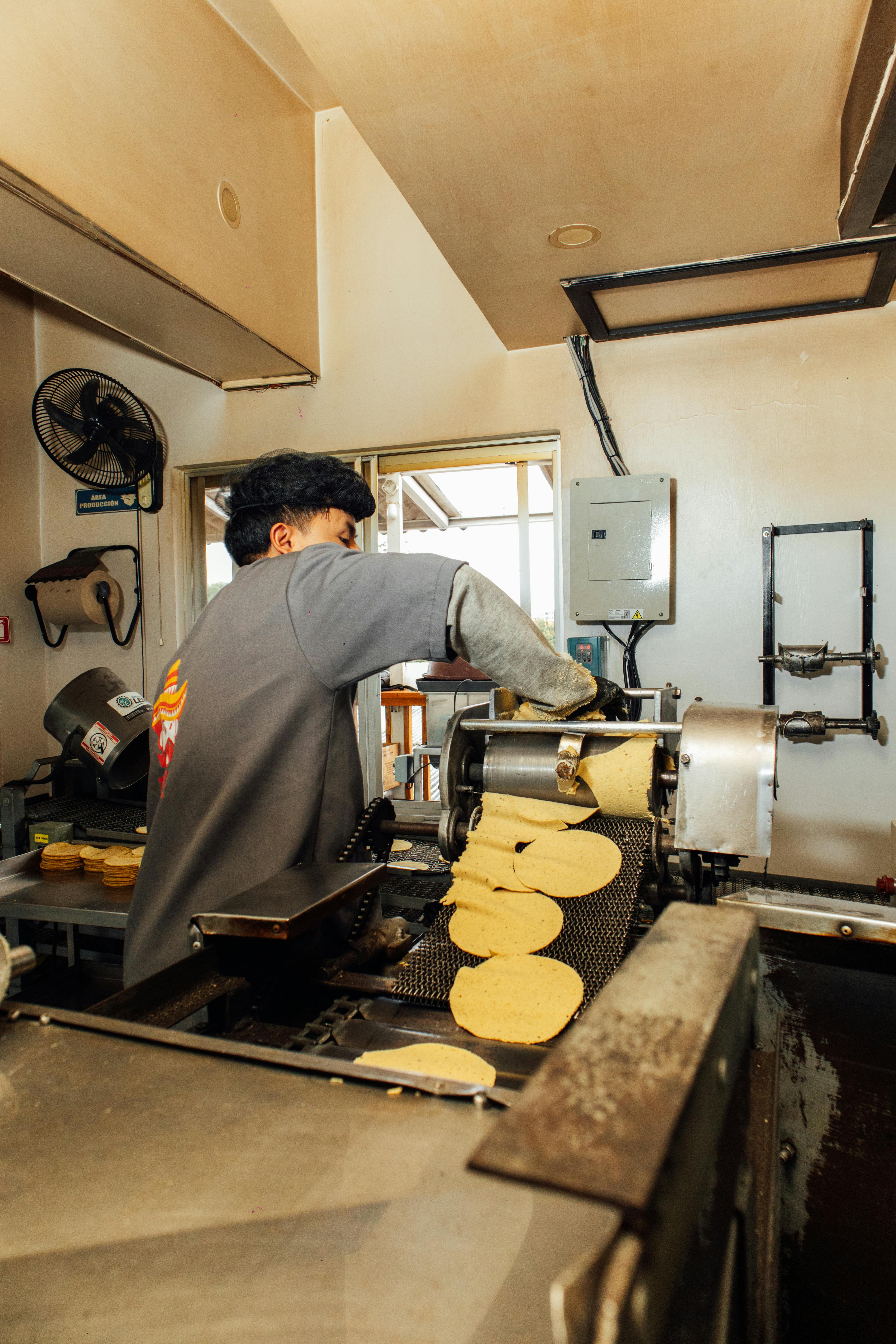 E-commerce integration dashboard showing social commerce metrics