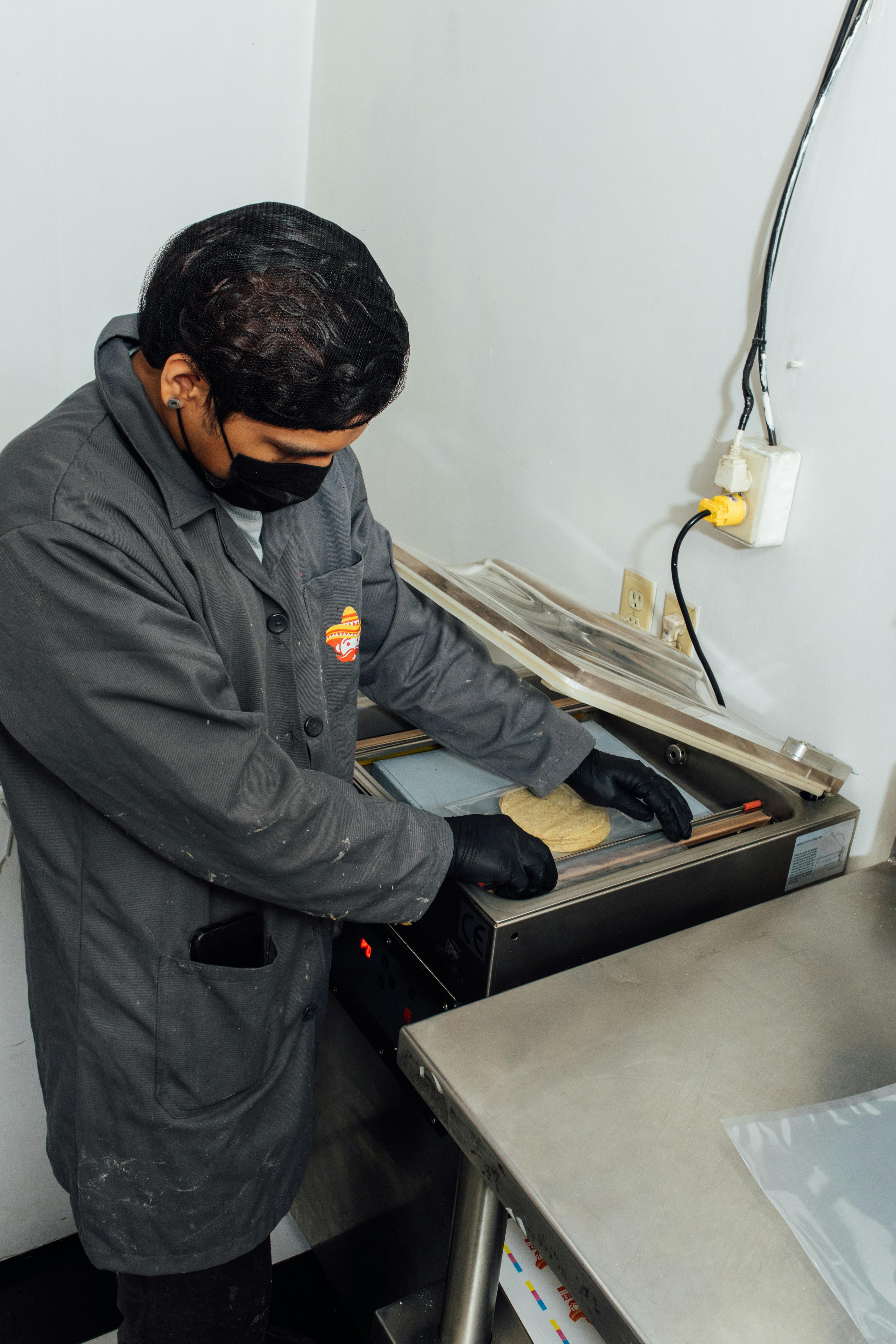 Using Vacuum Sealed Bags to Minimize Volume