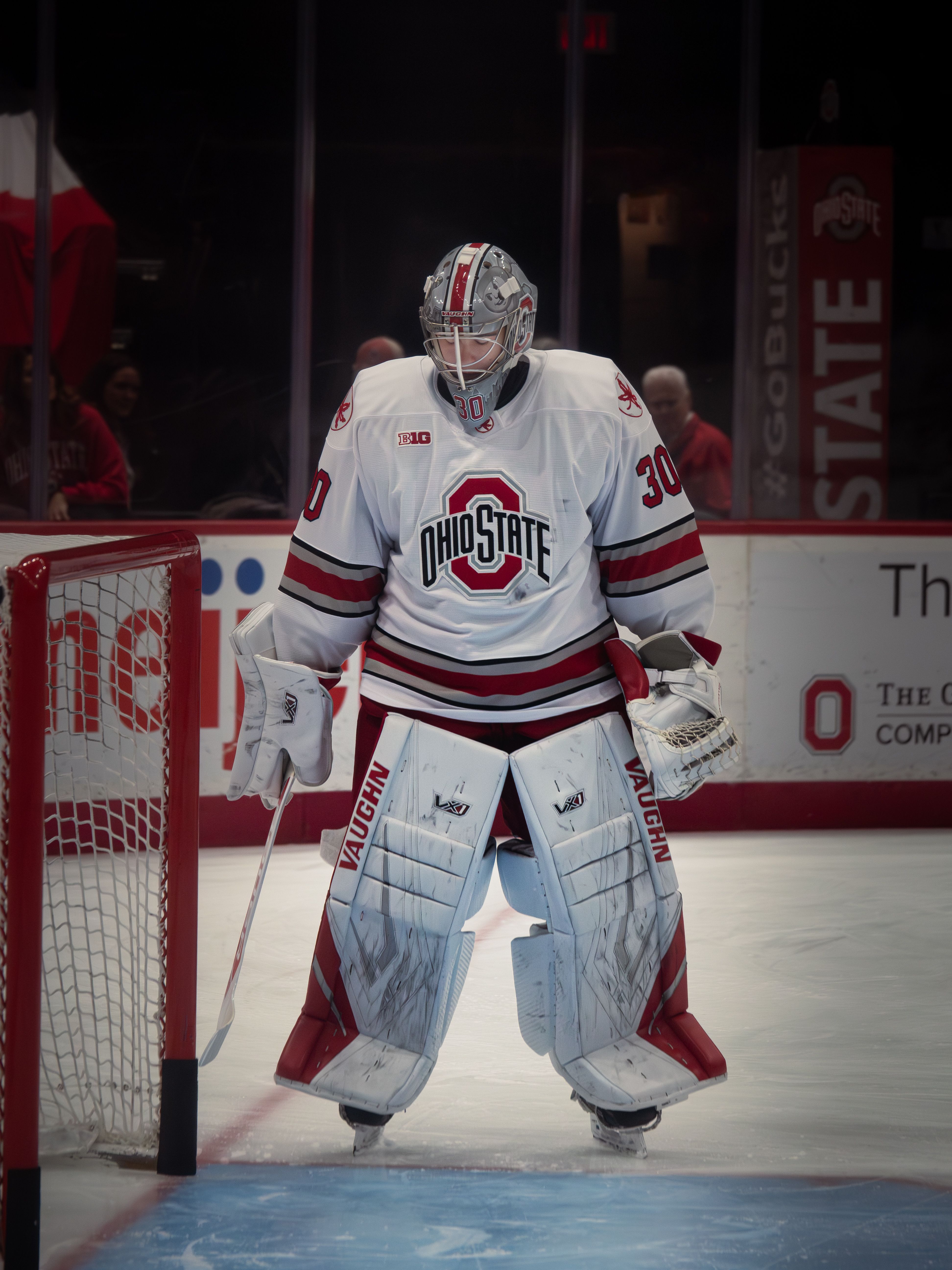 Ohio State hockey goalie in action at rink · Free Stock Photo