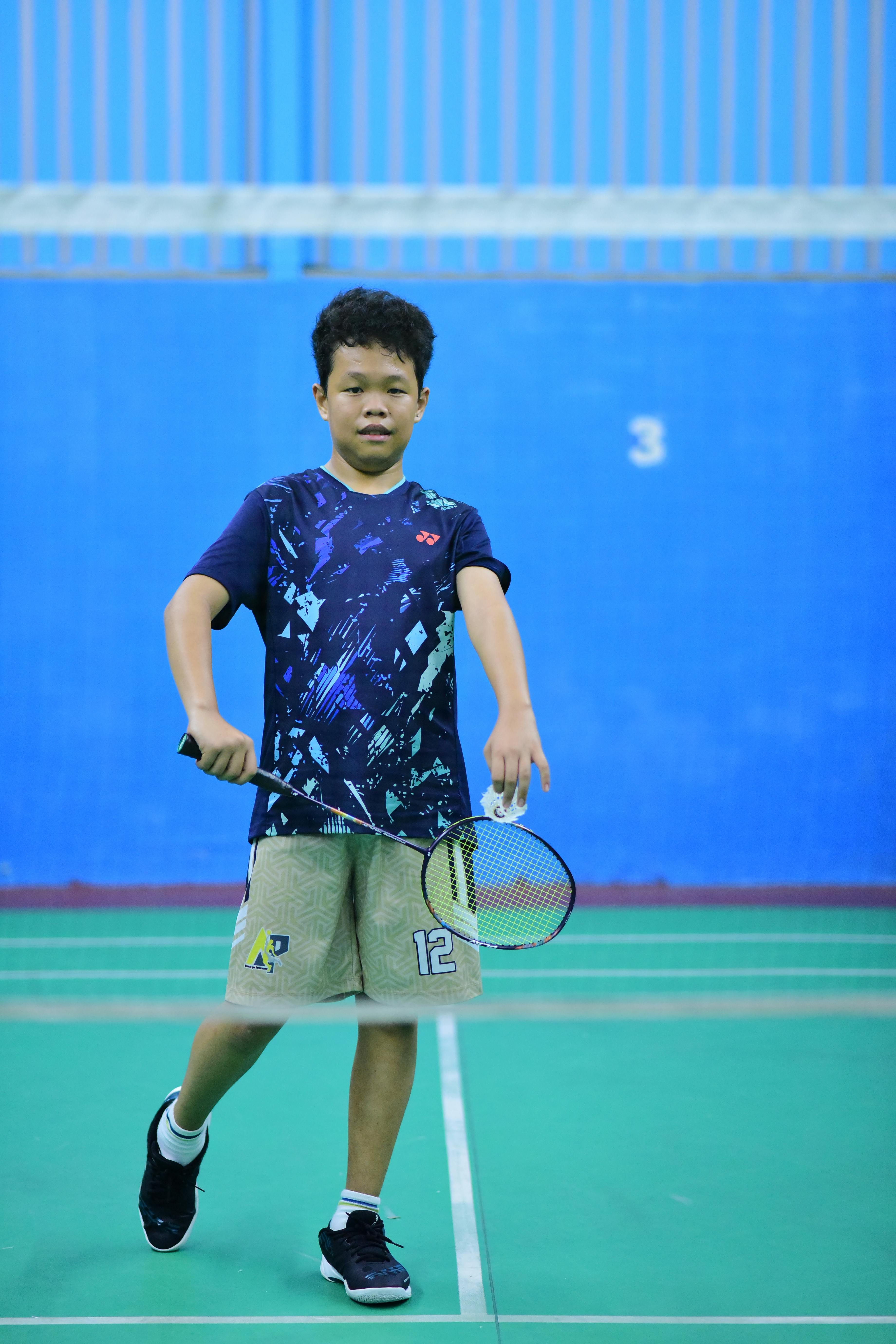 Turn up, get on court, and meet other players