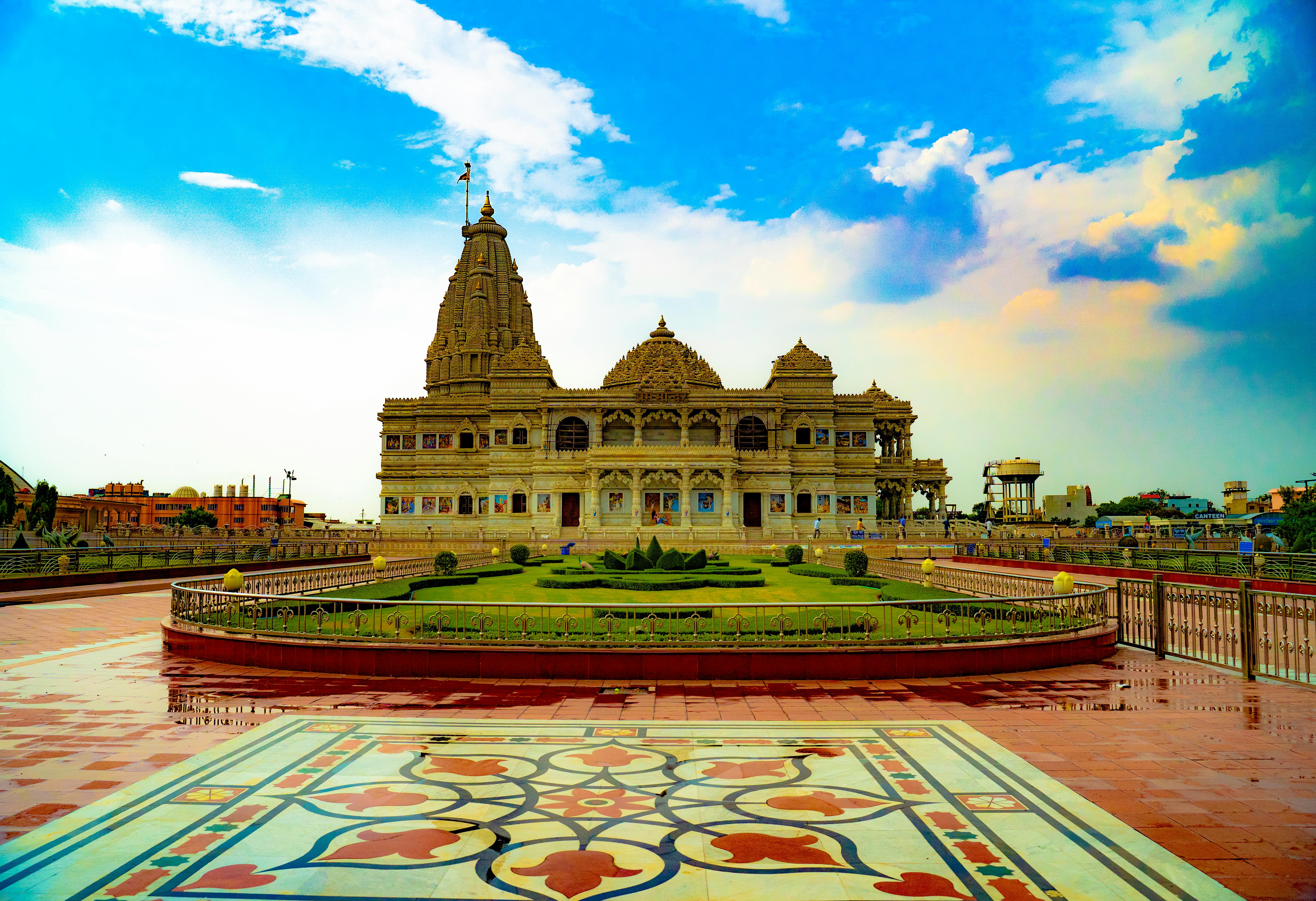 Prem Mandir Vrindavan Tour packages | by Deepak Rajput | Medium