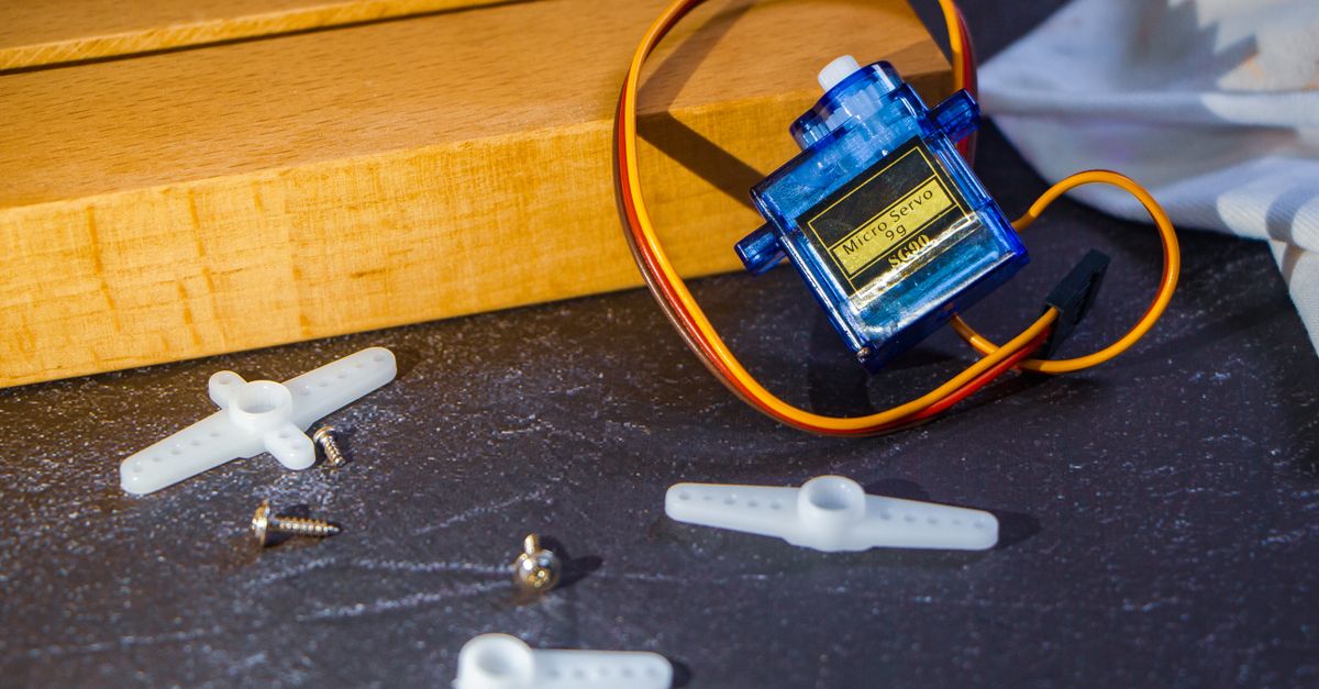 Mechanical gears representing the autonomous decision-making process of an SEO agent system