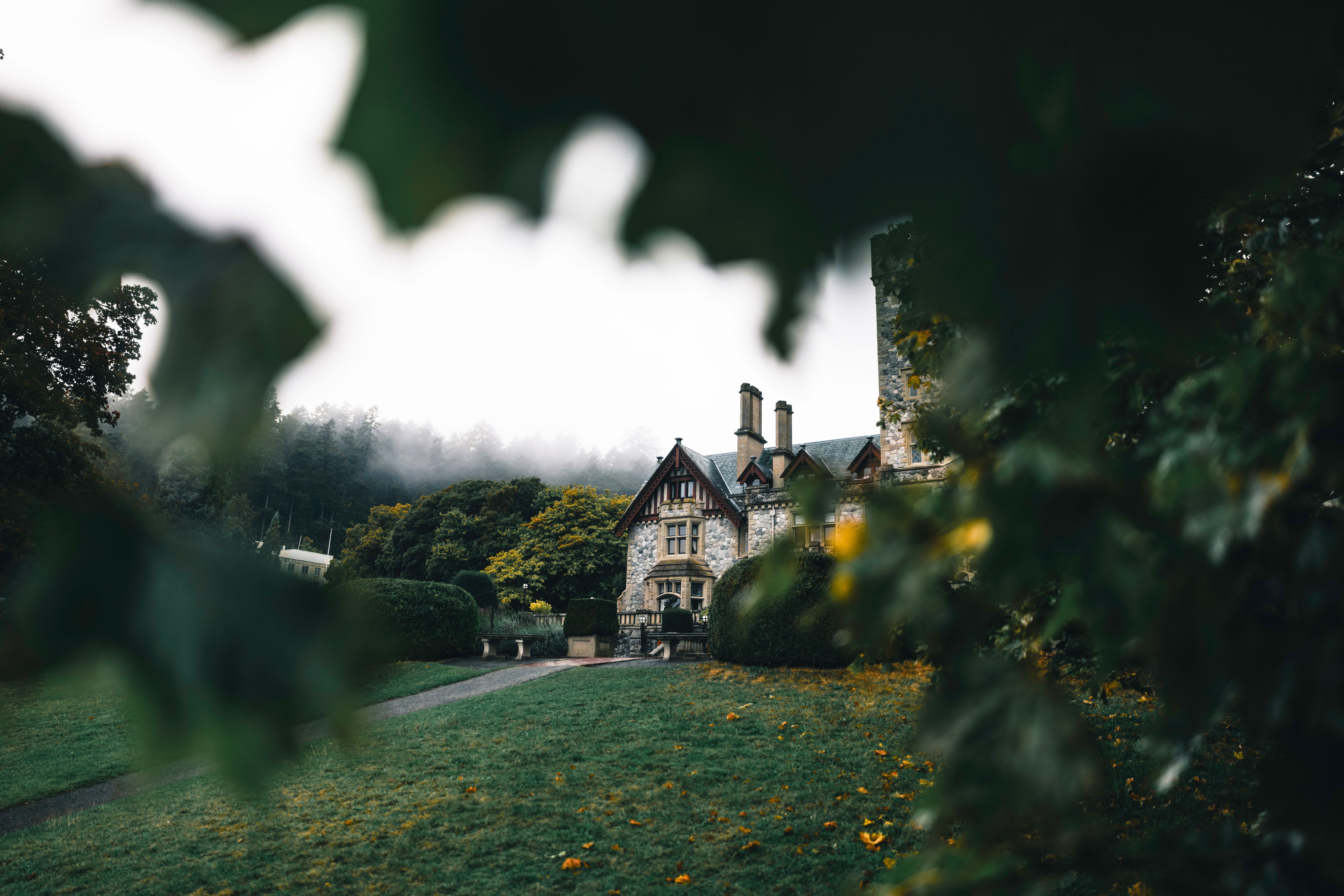 Historic Stone House in Lush Greenery · Free Stock Photo