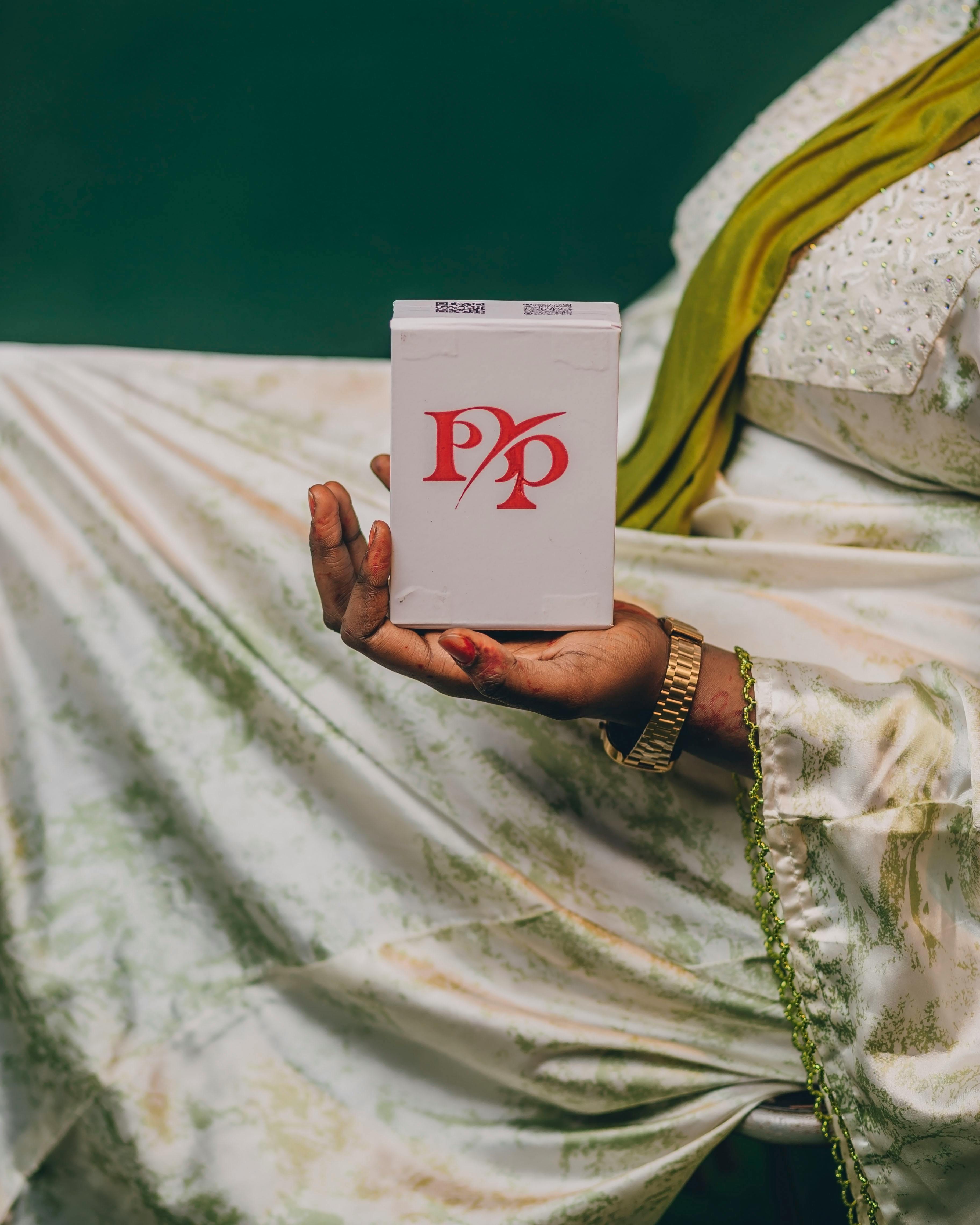 Holding+Hamd Photos, Download The BEST Free Holding+Hamd Stock Photos ...