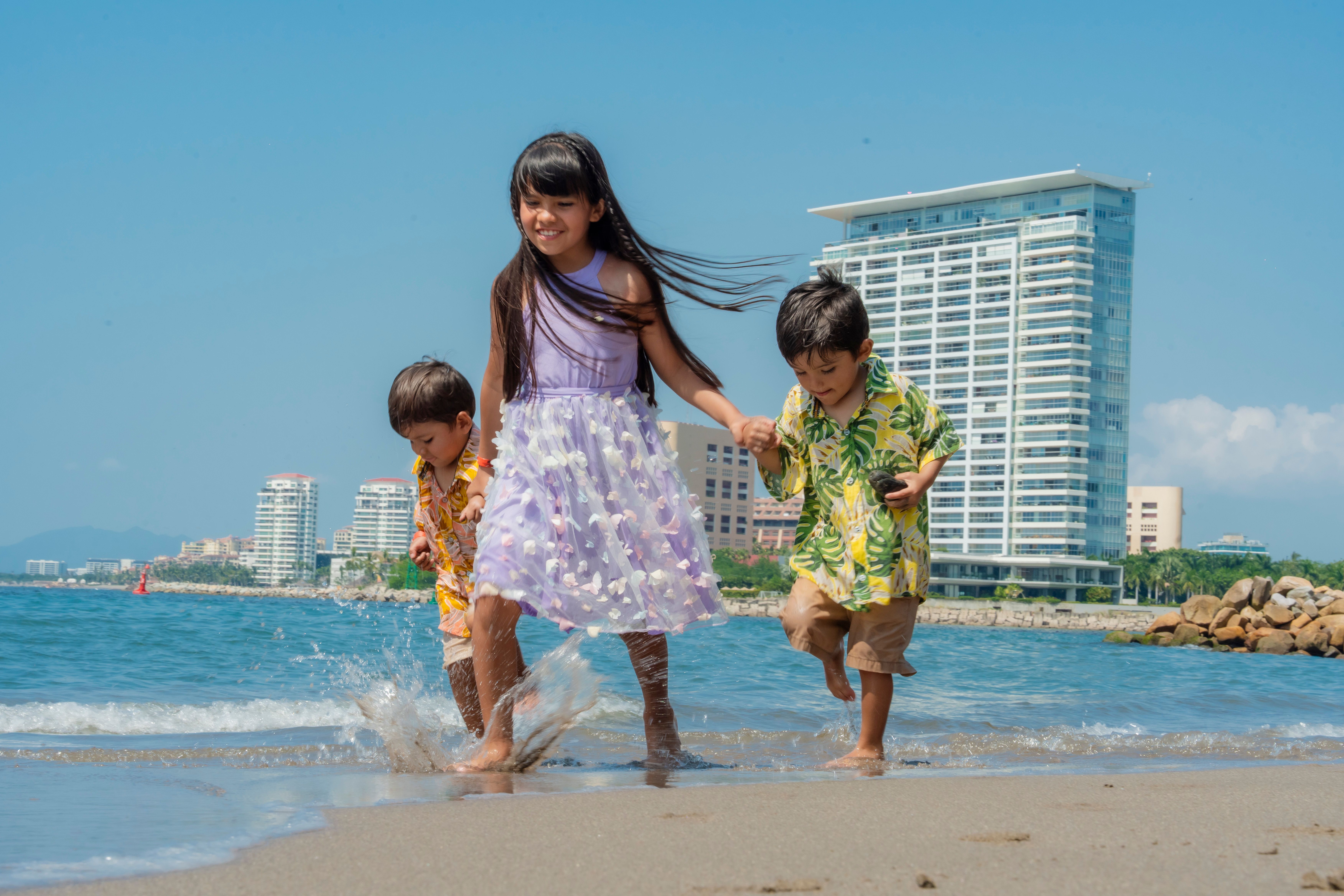 Los 10 Mejores Destinos Baratos para Viajar en Familia
