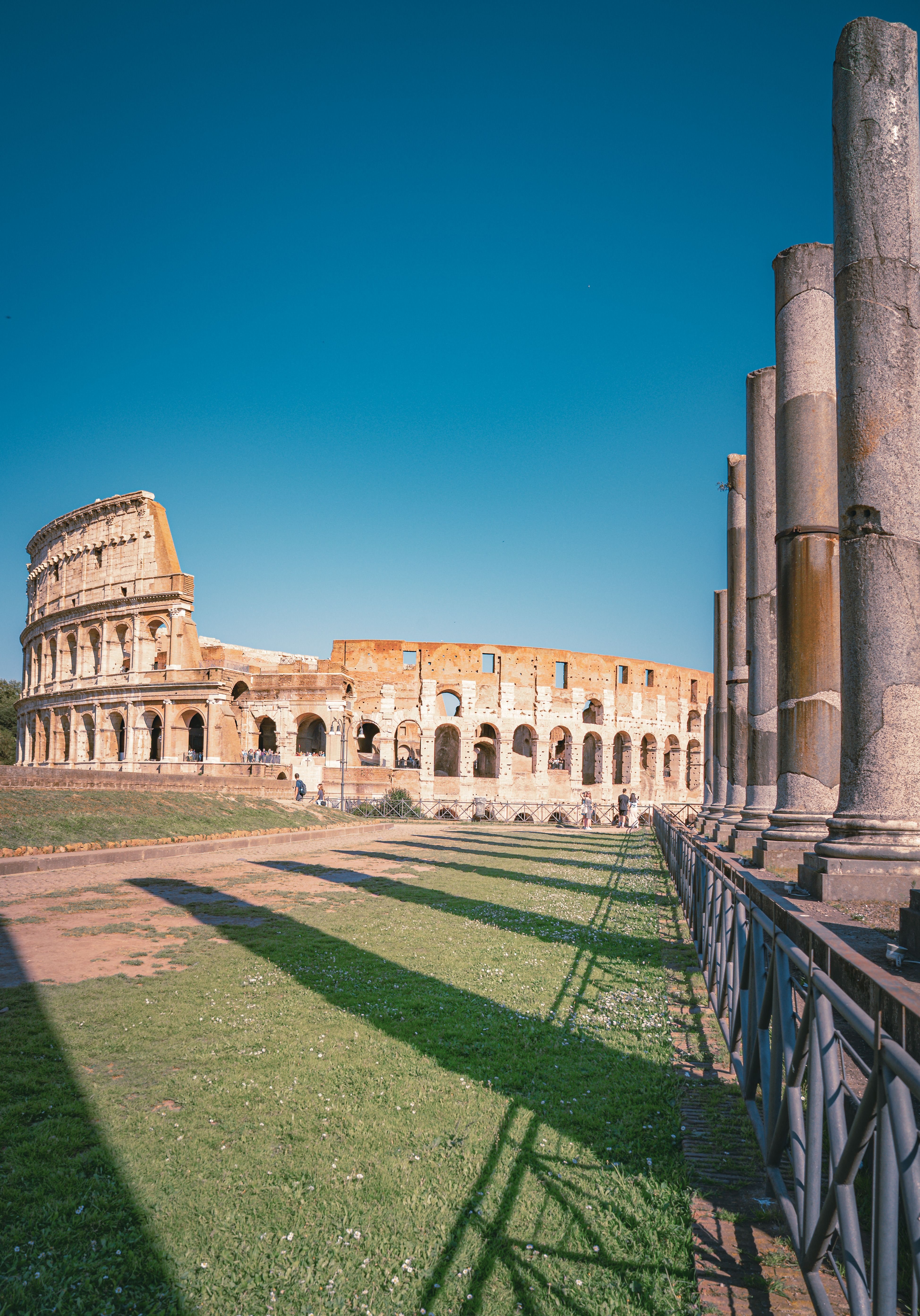 Roman Colosseum with Majestic Columns in Daylight · Free Stock Photo