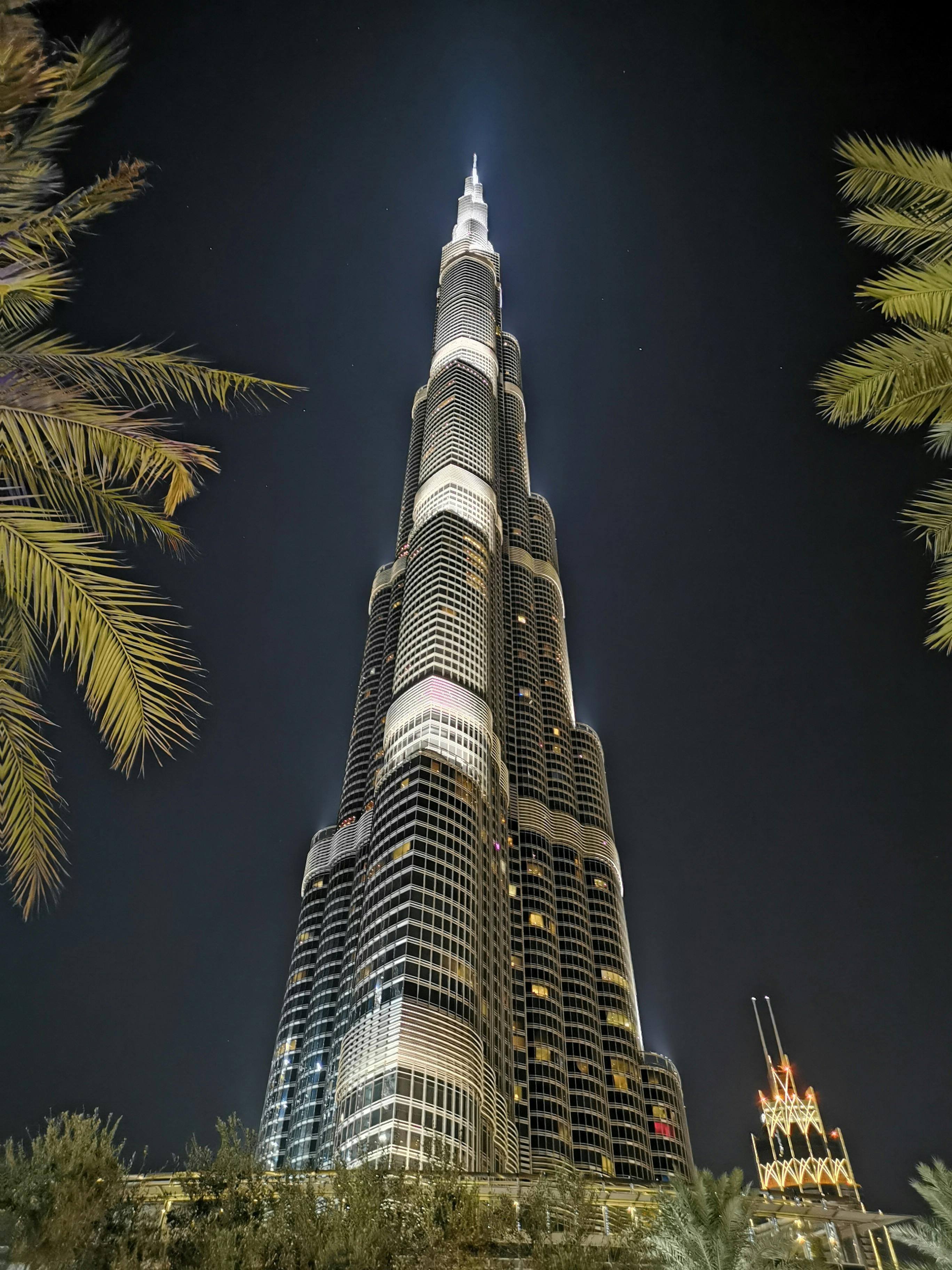Dubai Burj khalifa wallpaper for blur iPhone 13  riphonewallpapers