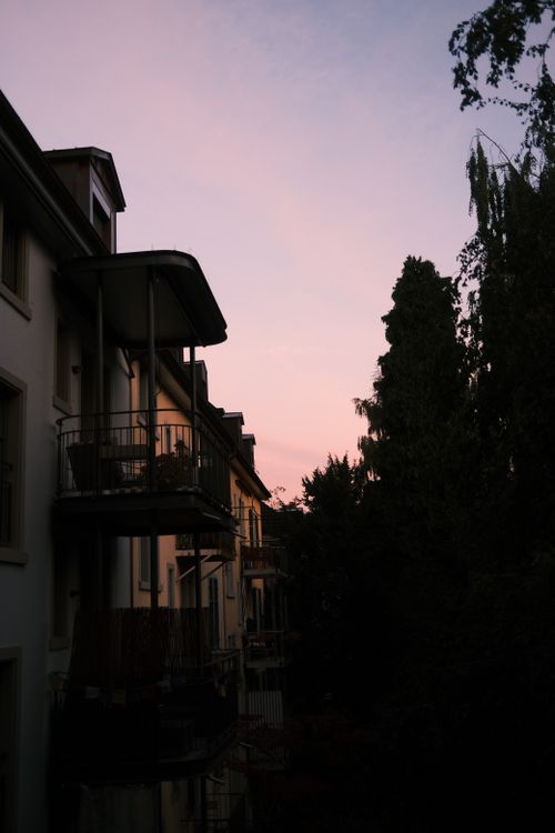 Silhouette of Urban Buildings at Dusk · Free Stock Photo