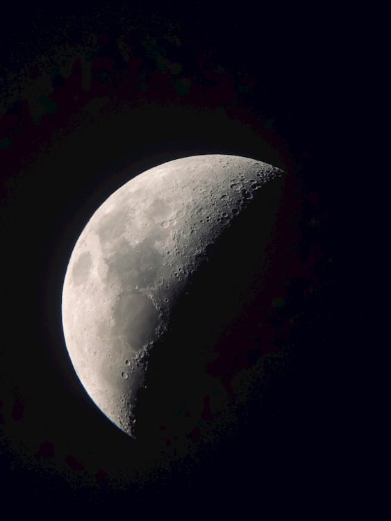 Free Moon in Dark Night Sky Stock Photo