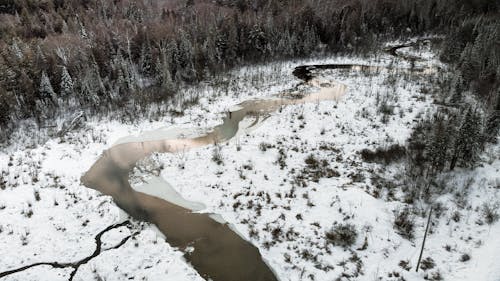 Ücretsiz Karla Kaplı Nehir Manzara Fotoğrafçılığı Stok Fotoğraflar