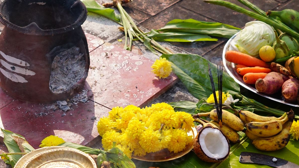 Harvest festival offering of flowers, fruits and grains (Kumbabhishekam Catering in Vellore)