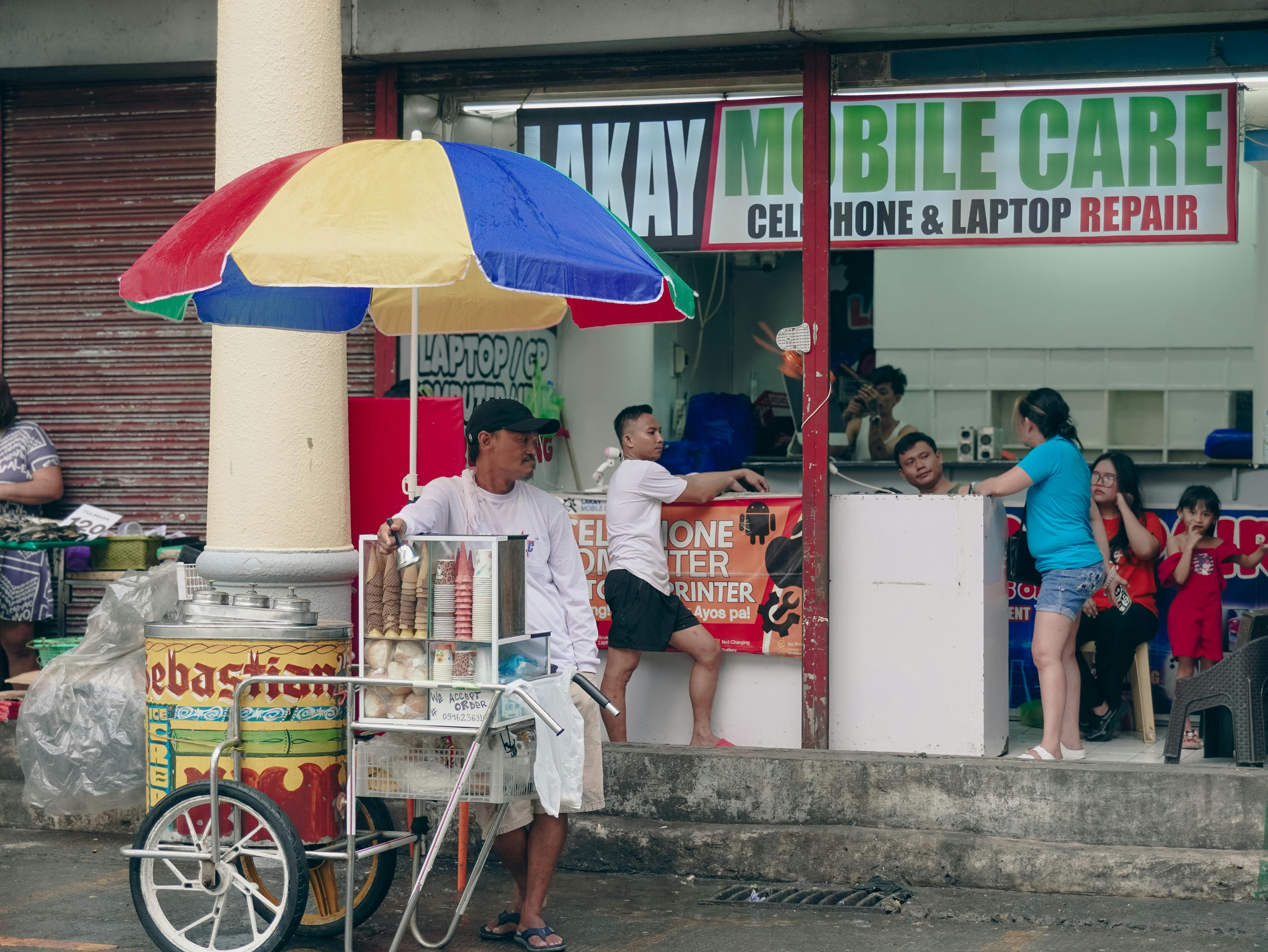 general entertainment authority vendor — Photo by Kimy Moto on Pexels