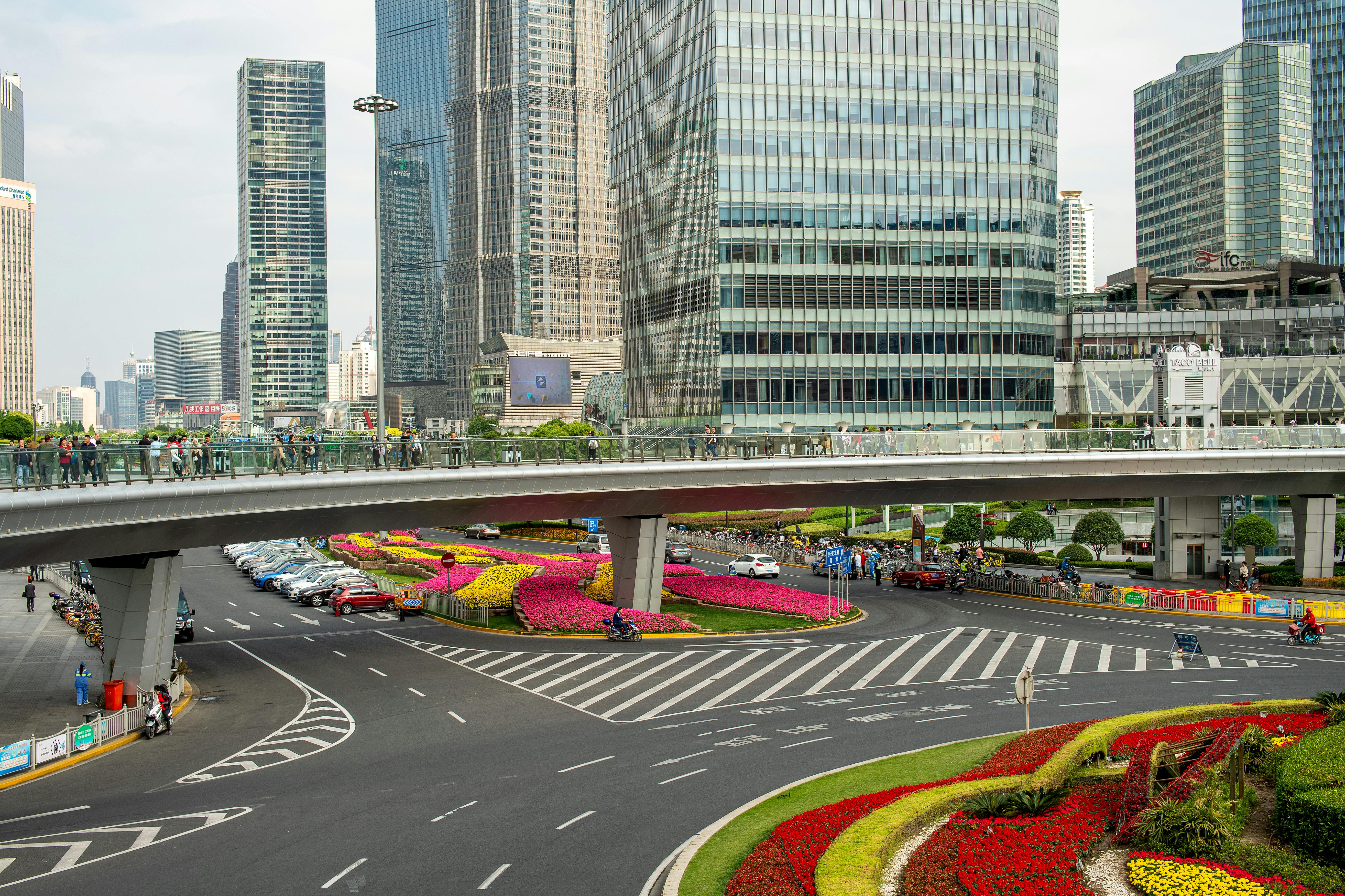 Integrating urban design and clean energy for better city LIFE — Photo by Margo Evardson on Pexels